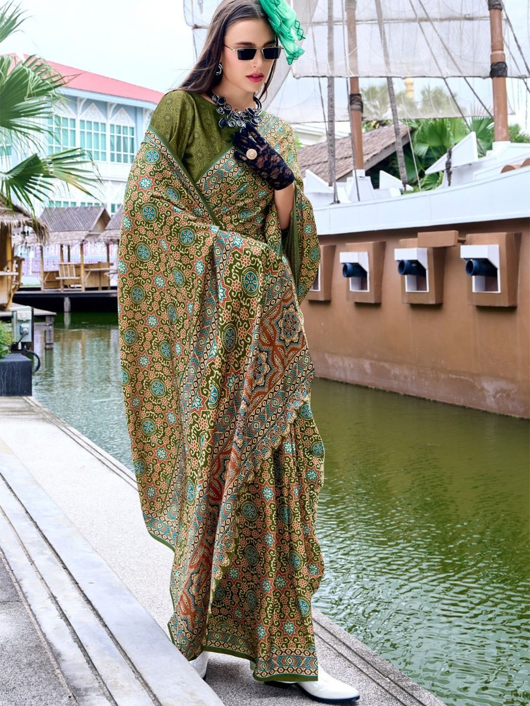 

DEVATITHI Saree, Green