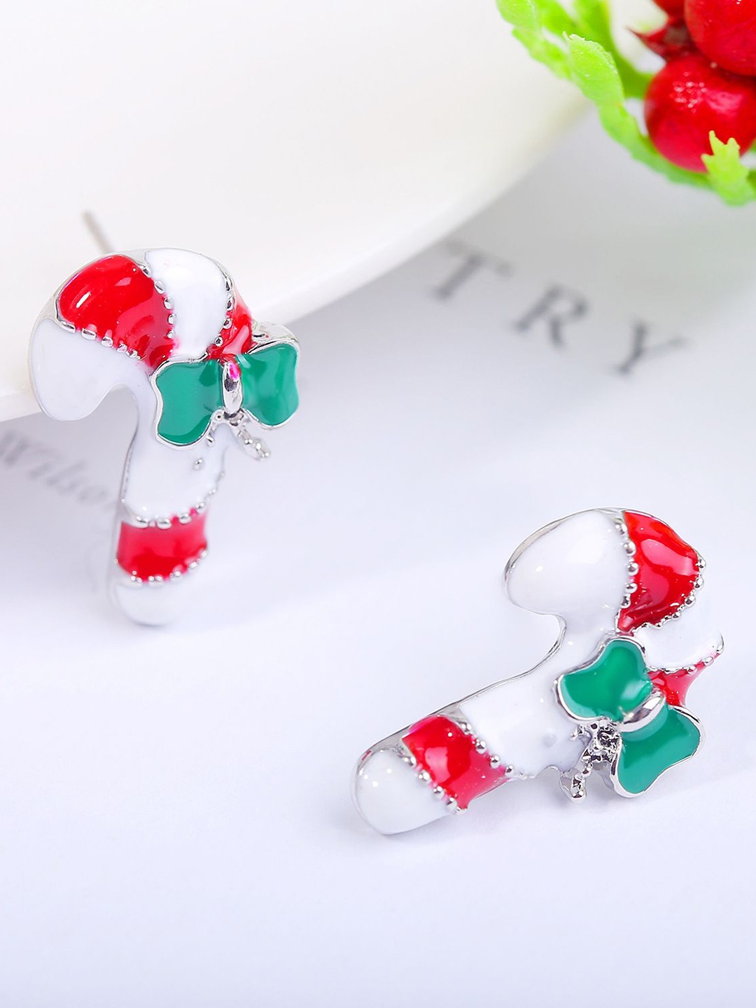 

StyleCast x Revolte Silver-Plated Contemporary Studs
