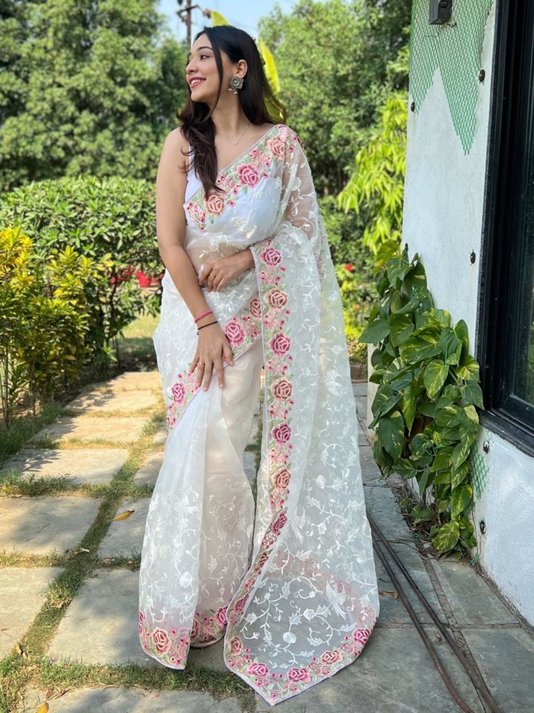 

Anouk Floral Embroidered Organza Saree, White