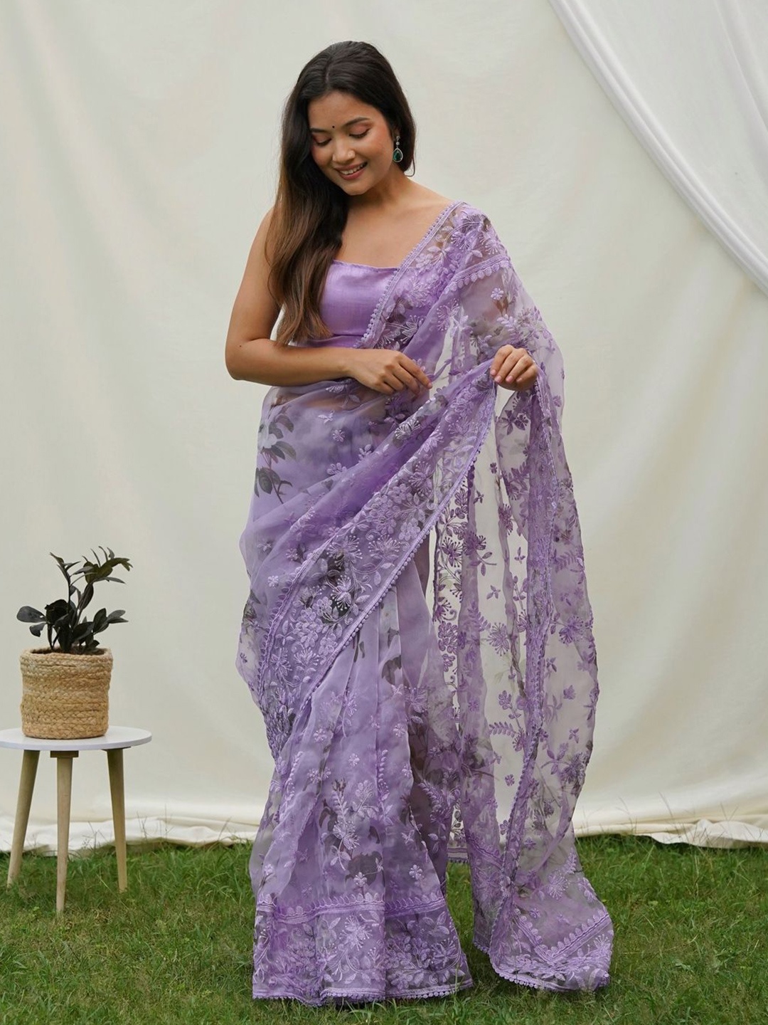 

Anouk Floral Embroidered Organza Heavy Work Saree, Lavender