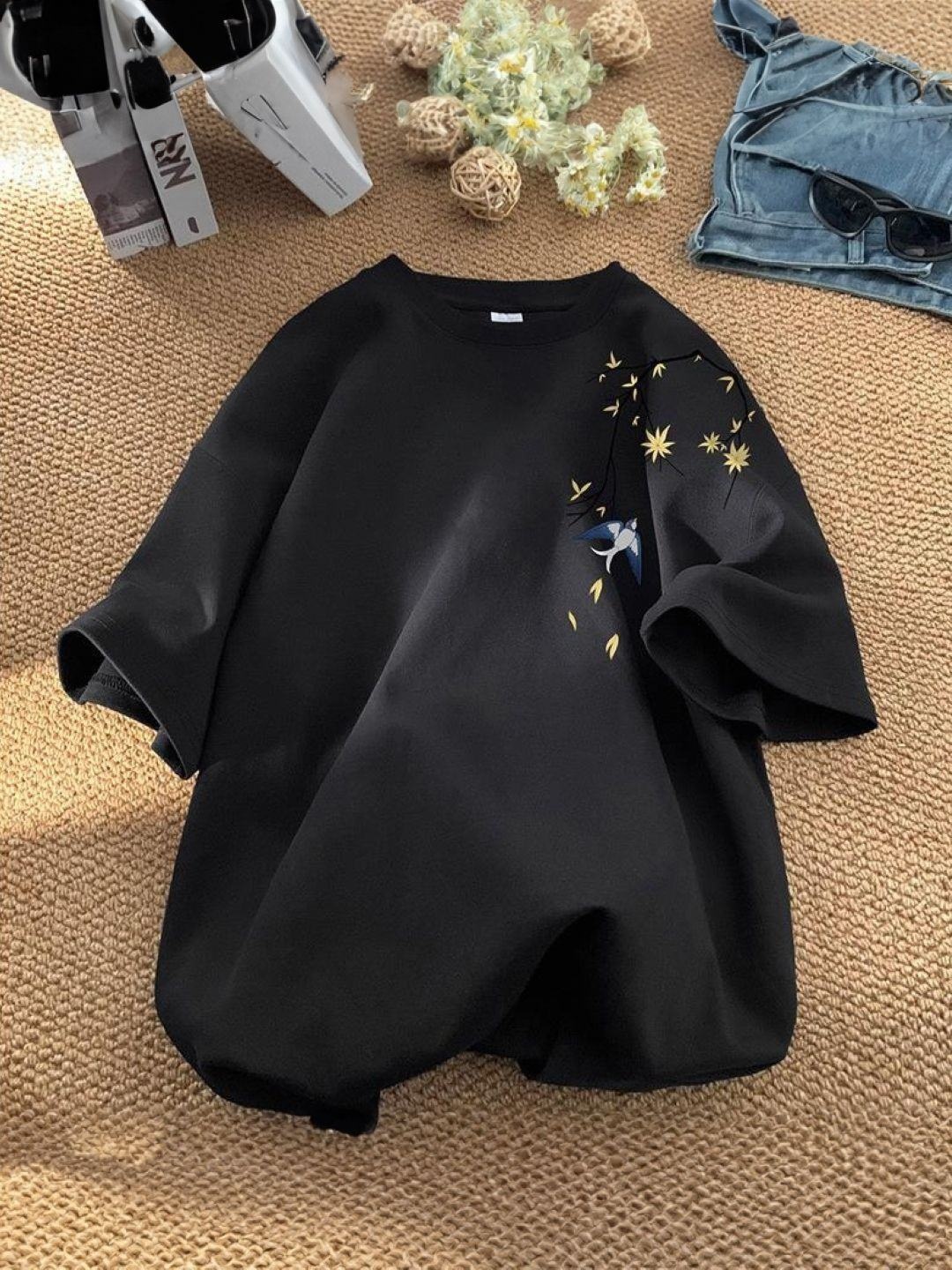 

HERE&NOW Men Floral Printed Round Neck Cotton Oversized T-shirt, Black