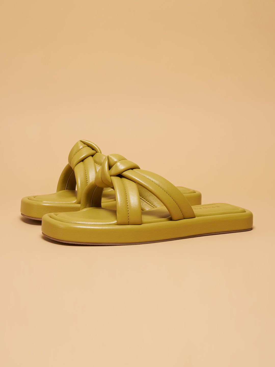 

ERIDANI Eliana Knotted Flats, Mustard