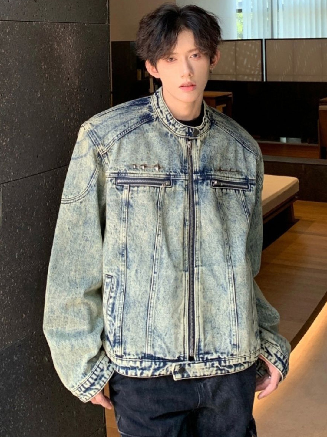 

HERE&NOW Men Mandarin Collar Washed Self Design Casual Denim Jacket, Blue