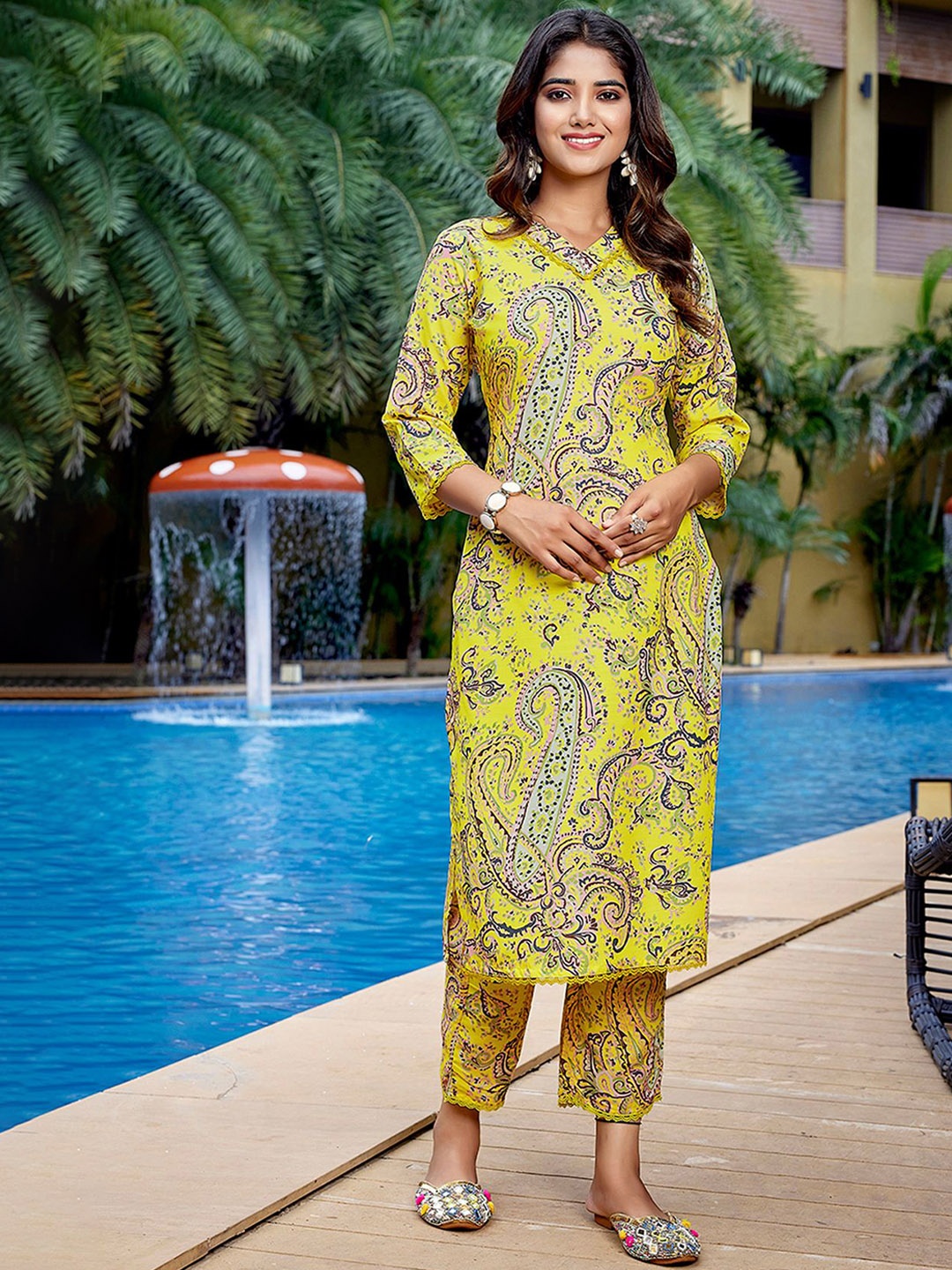 

Royal Export Floral Printed Kurta with Trouser, Yellow