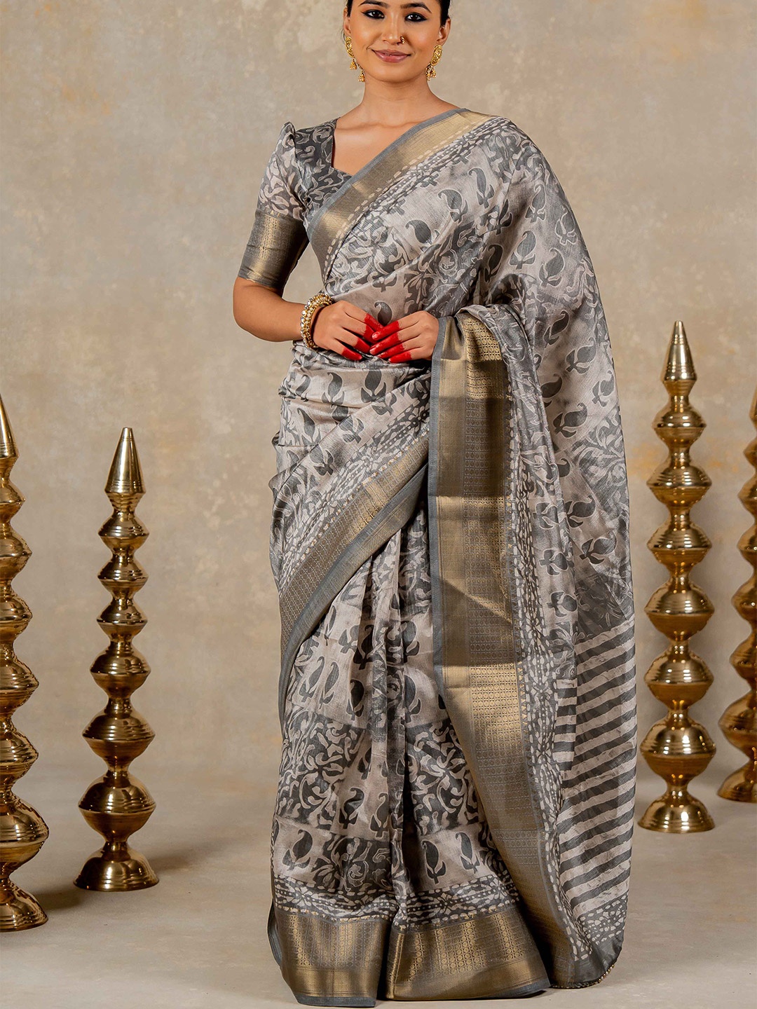 

KALINI Batik Zari Art Silk Saree, Grey