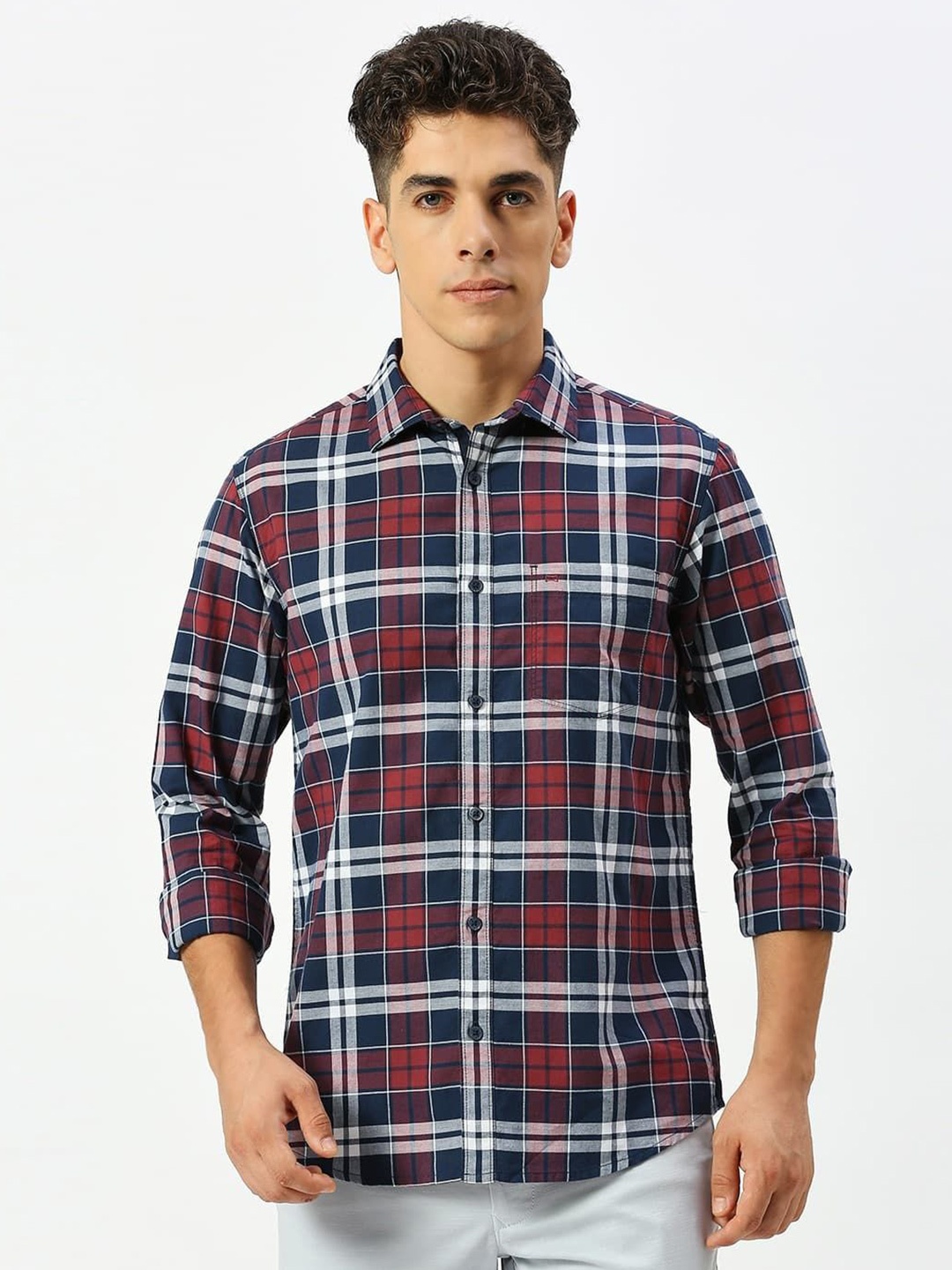 

Basics Men Slim Fit Tartan Checked Pure Cotton Casual Shirt, Navy blue