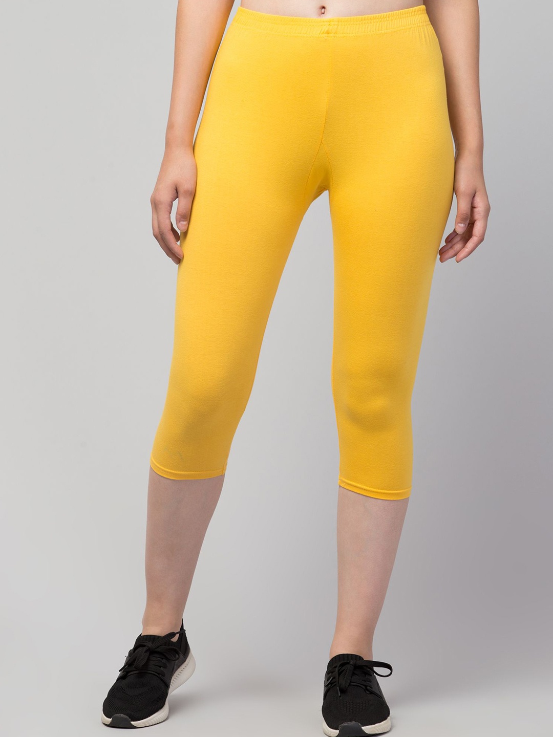 

HIRRUX Women Skinny Fit Capris, Yellow