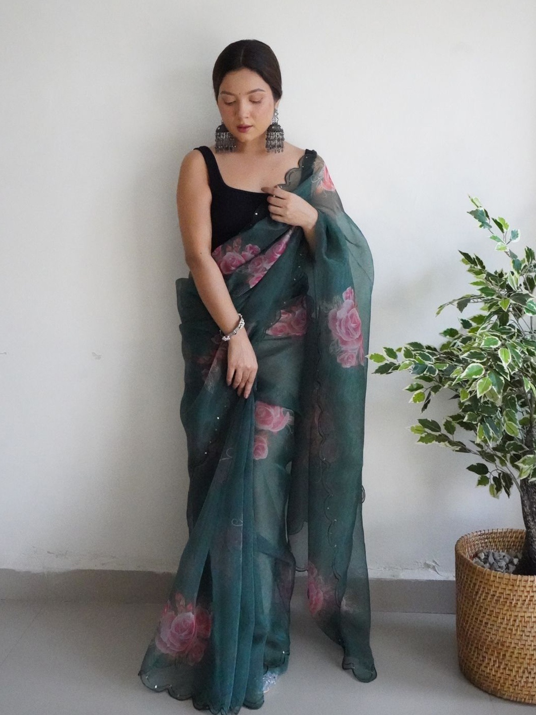 

Anouk Floral Printed Organza Saree, Green