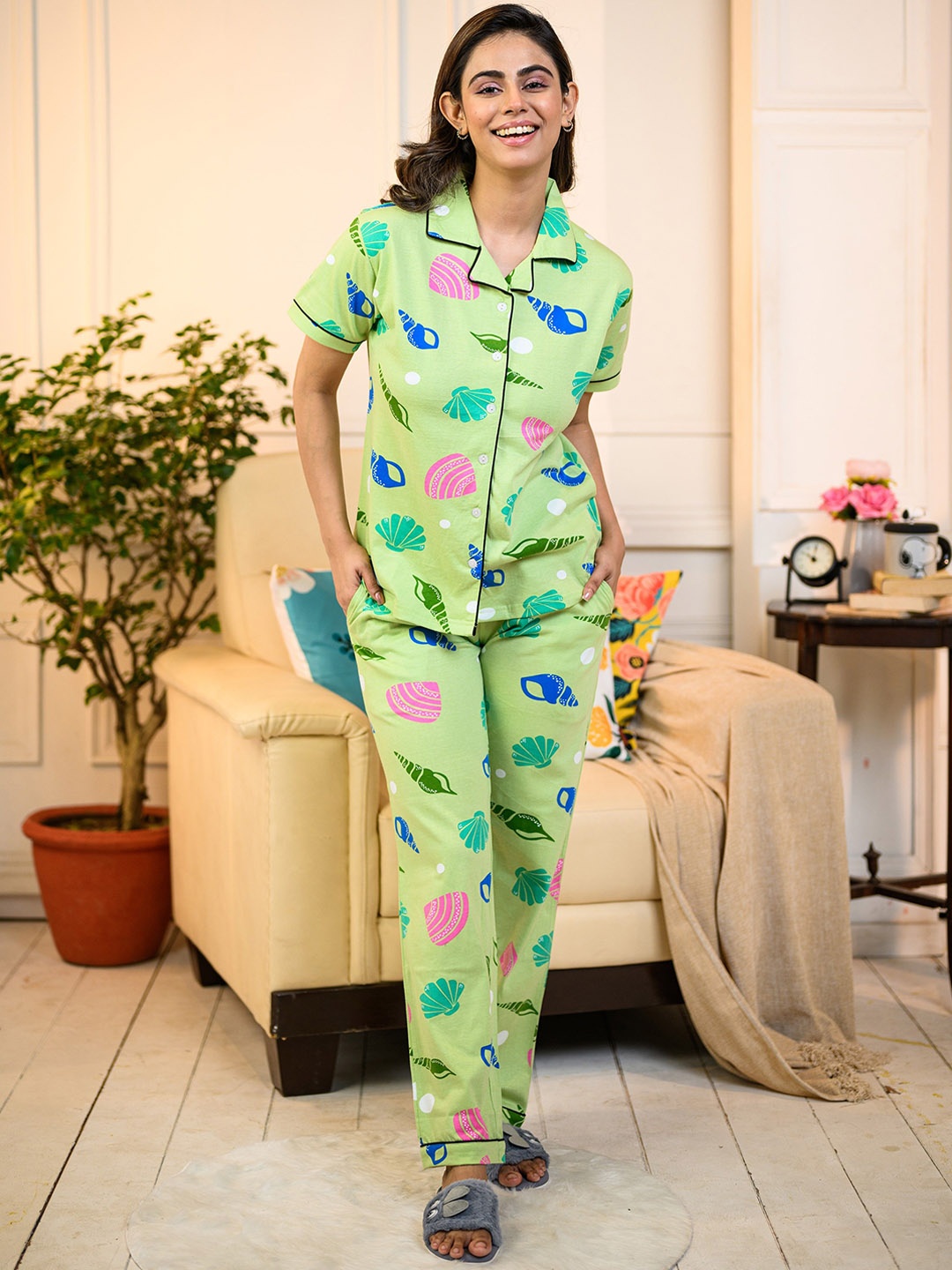 

NAP STORY Sea Shel Printed Shirt & Pyjama Nightsuit, Green