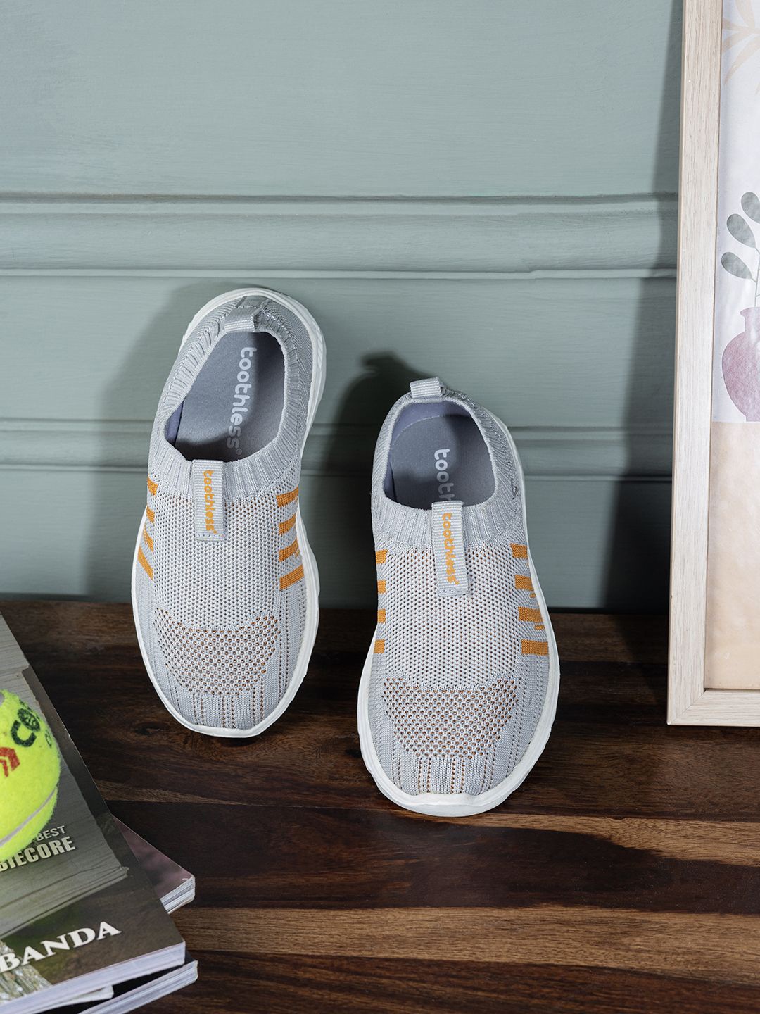 

toothless Boys Printed Sneakers, Grey