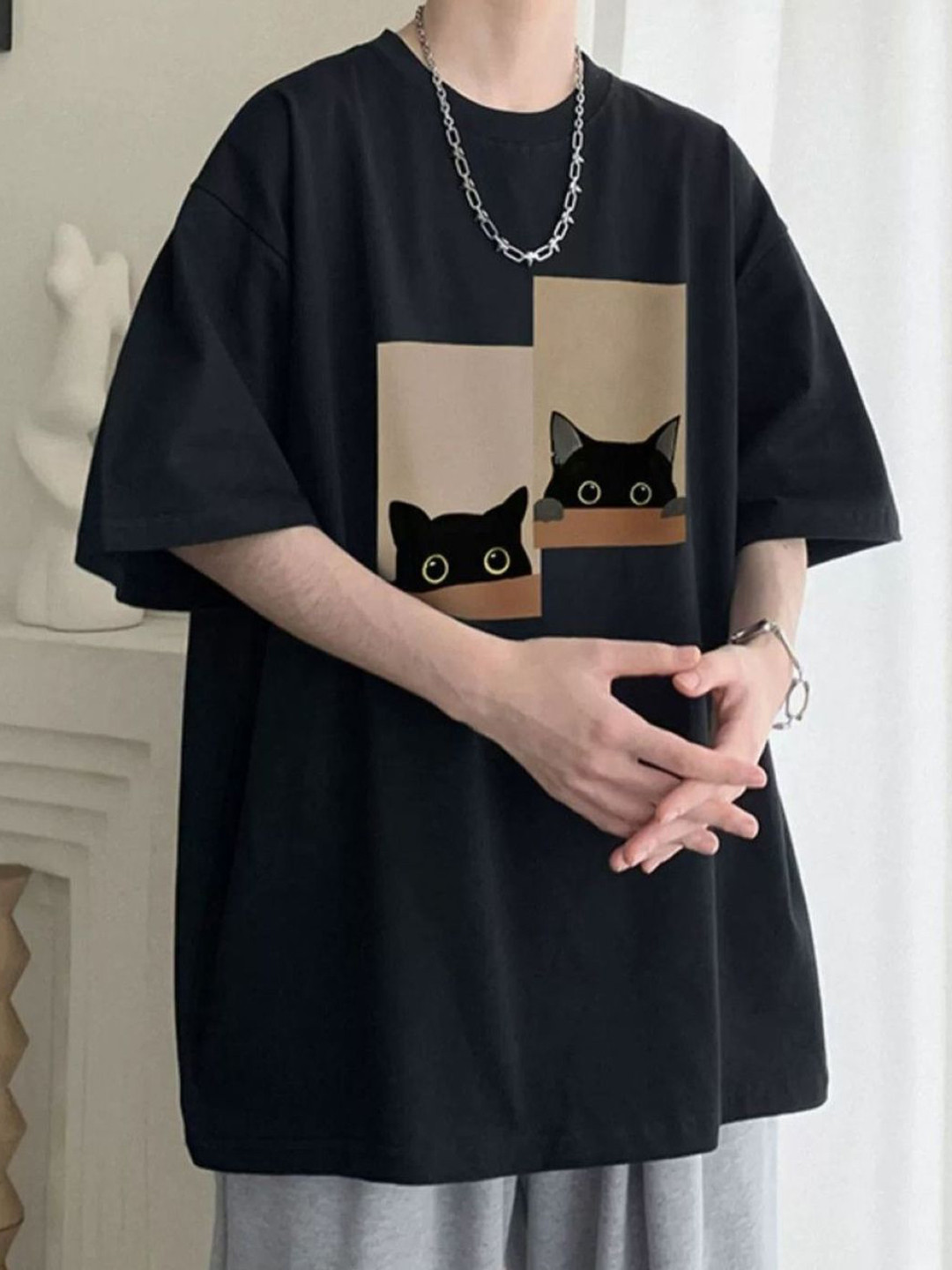 

HERE&NOW Men Graphic Printed Round Neck Cotton T-shirt, Black