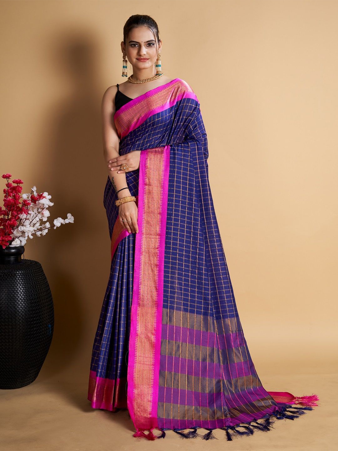 

LEOSAGI Checked Zari Pure Silk Uppada Saree, Navy blue