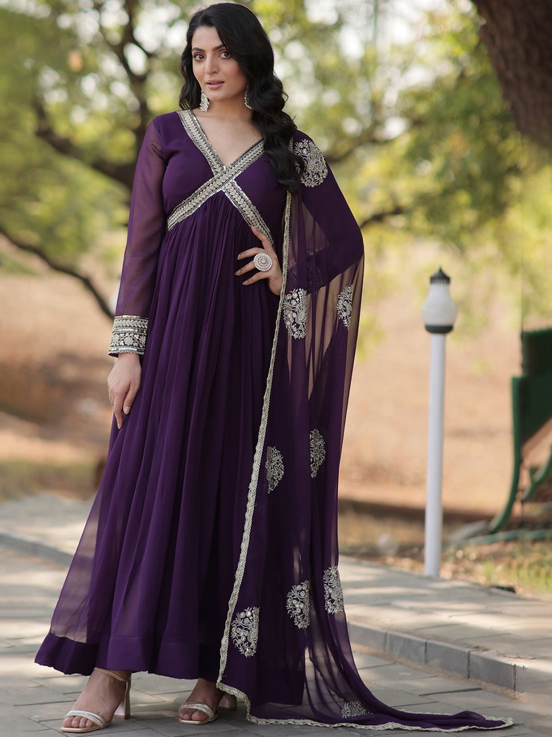

KALINI Floral Embroidered V-Neck Ethnic Dresses With Dupatta, Purple