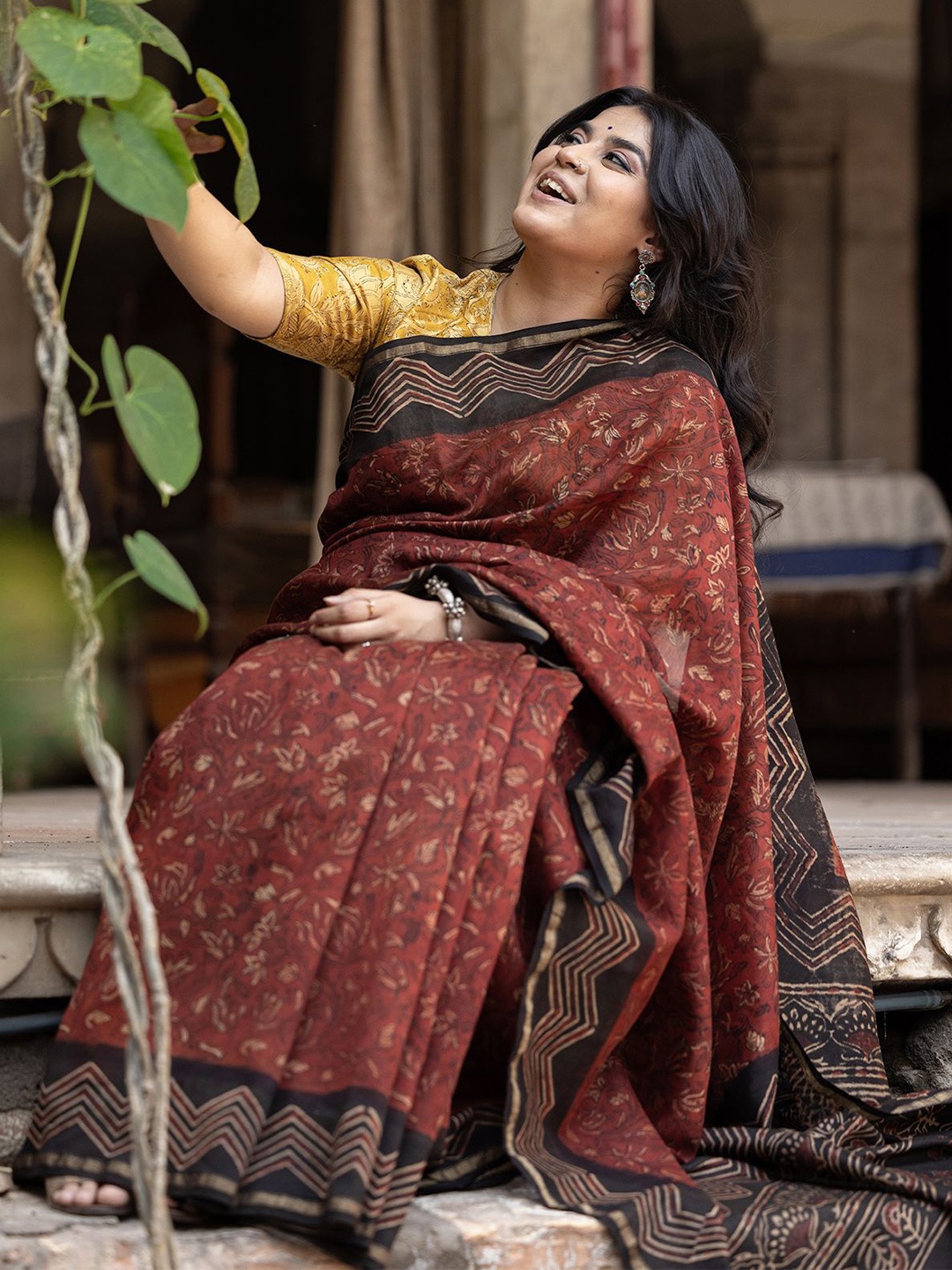 

Maitri Jaipur Floral Printed Zari Pure Cotton Chanderi Saree, Red