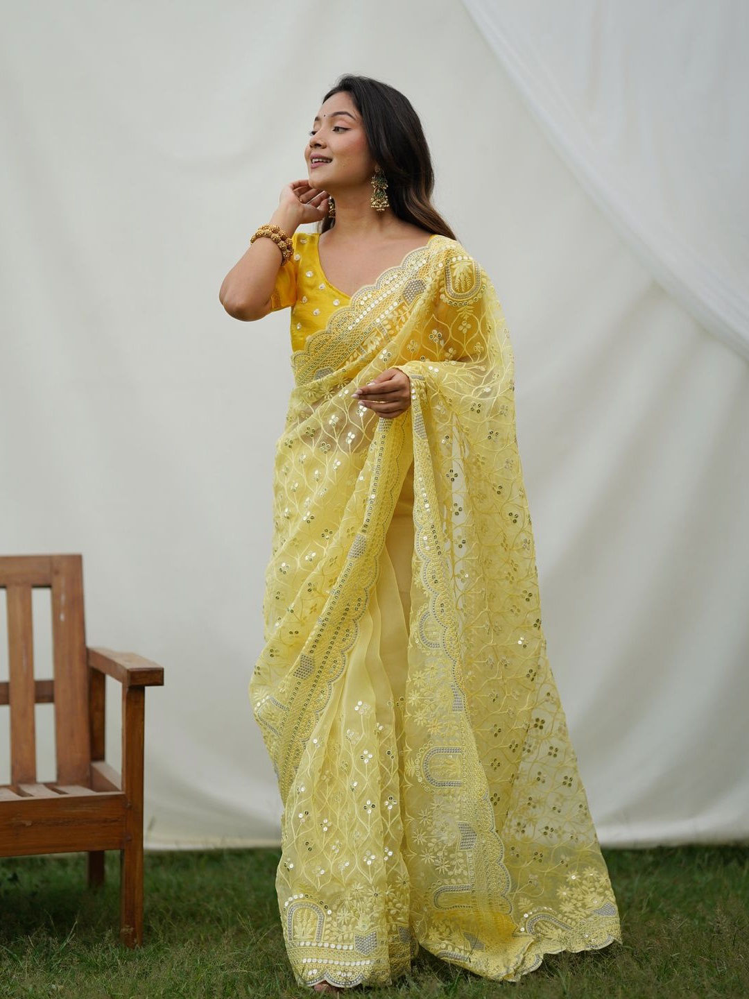 

Anouk Embellished Sequinned Organza Saree, Yellow