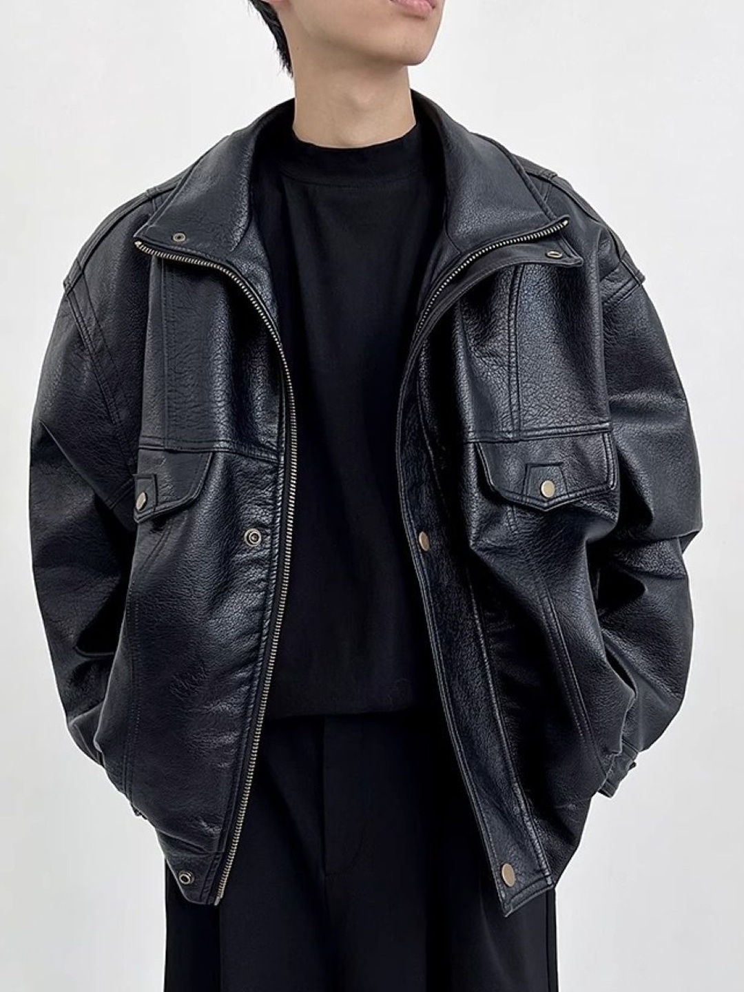 

HERE&NOW Men Spread Collar Solid Leather Casual Leather Jacket, Black
