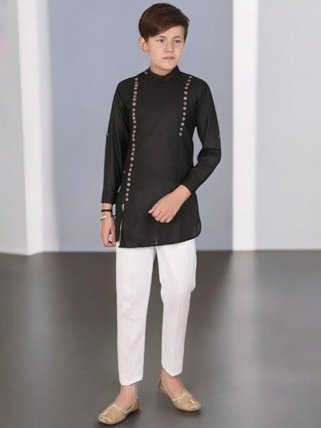 

Eliq Boys Mandarin Collar Pure Cotton Straight Kurta With Pyjamas, Black