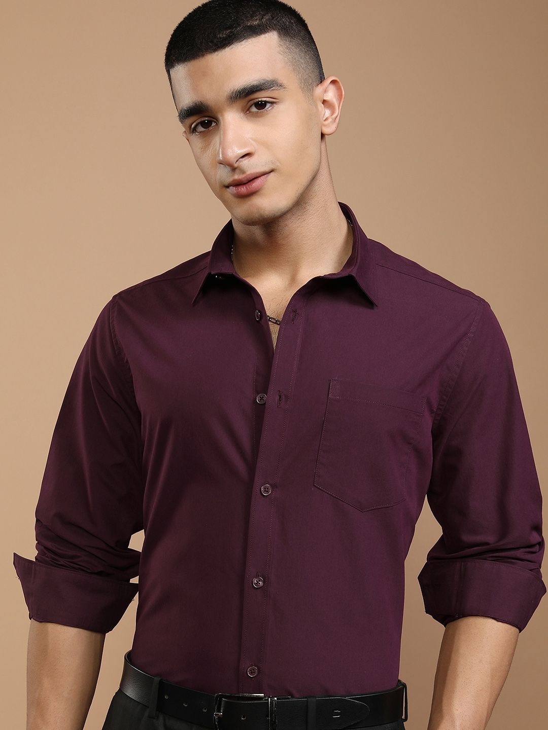 

HIGHLANDER Men Slim Fit Opaque Solid Cotton Casual Shirt, Purple
