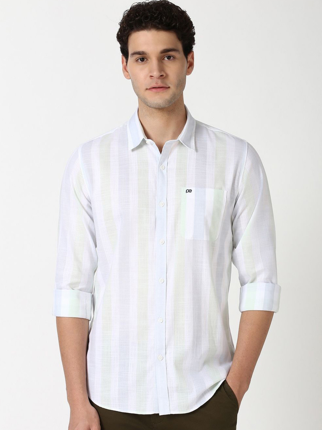 

Peter England Casuals Men Spread Collar Vertical Striped Cotton Slim Fit Casual Shirt, White