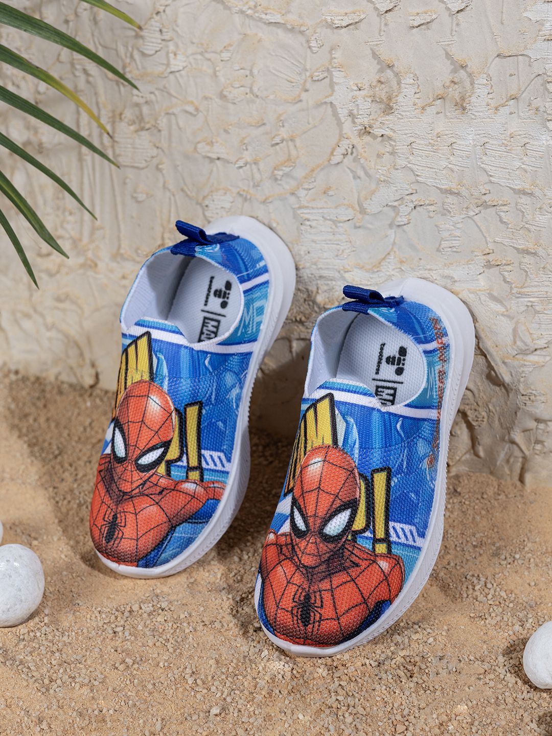 

toothless Boys Spider-Man Printed Sneakers, Blue