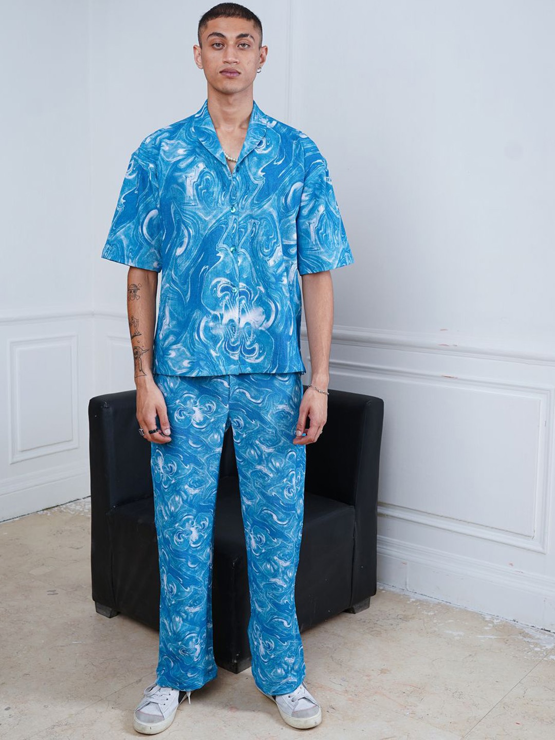 

Big Bunny Abstract Printed Shawl Neck Shirt With Trousers, Blue