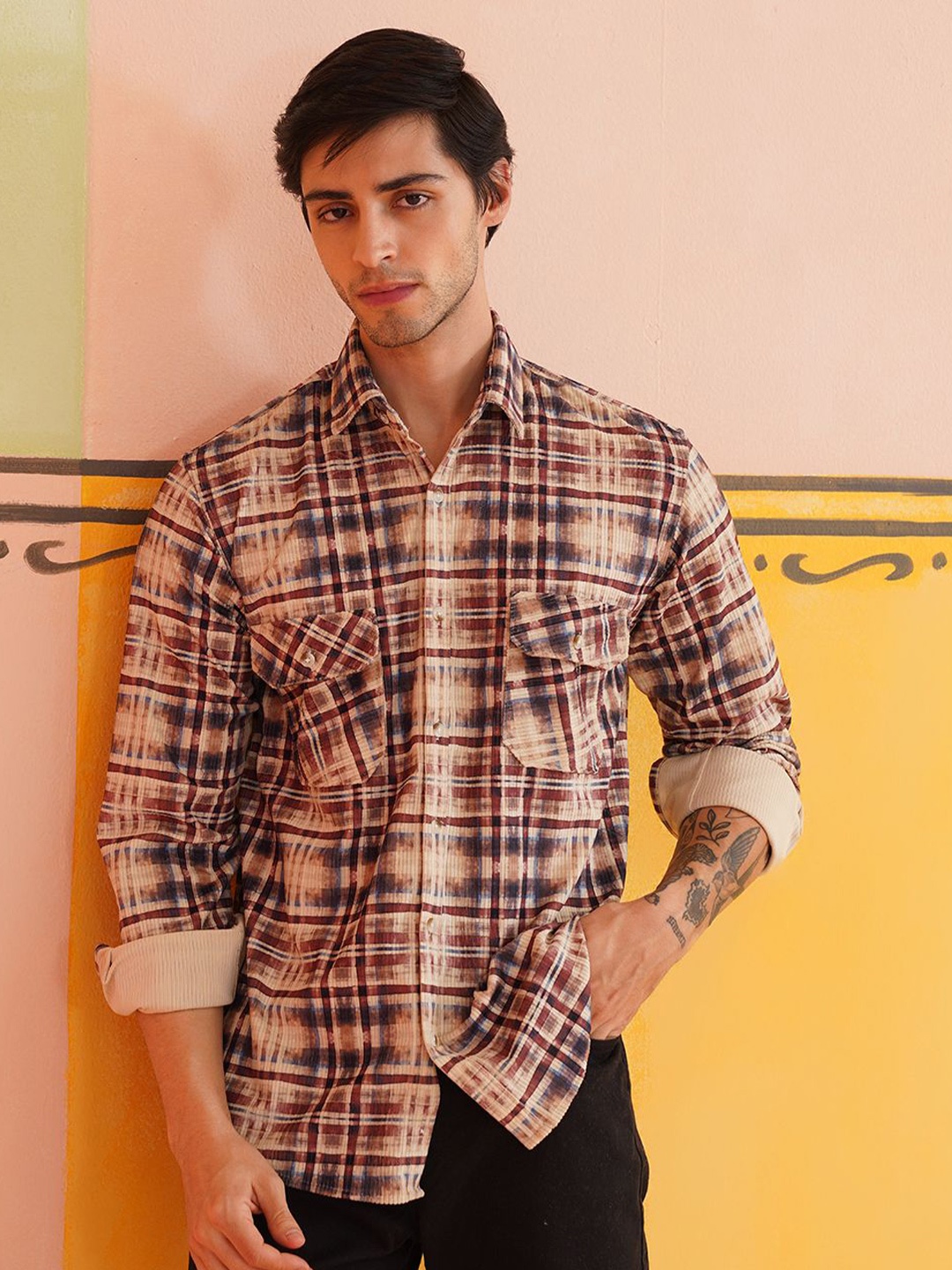 

Indian Needle Men Classic Spread Collar Tartan Checked Cotton Casual Shirt, Beige