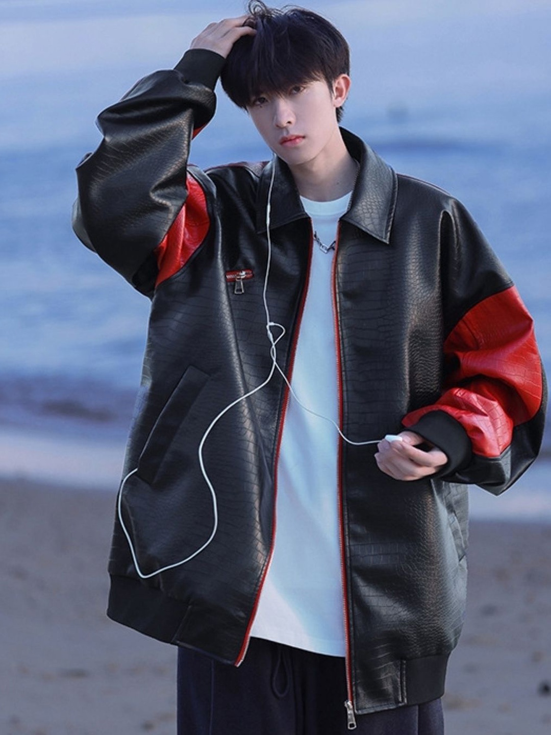 

HERE&NOW Men Spread Collar Colourblocked Leather Casual Leather Jacket, Black