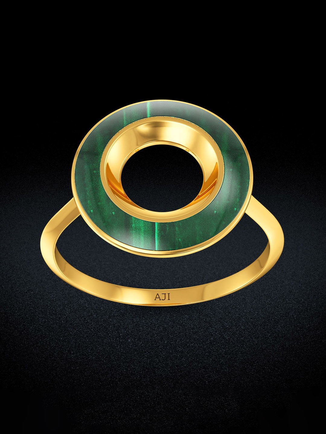 

Joyalukkas Women Ring Gold