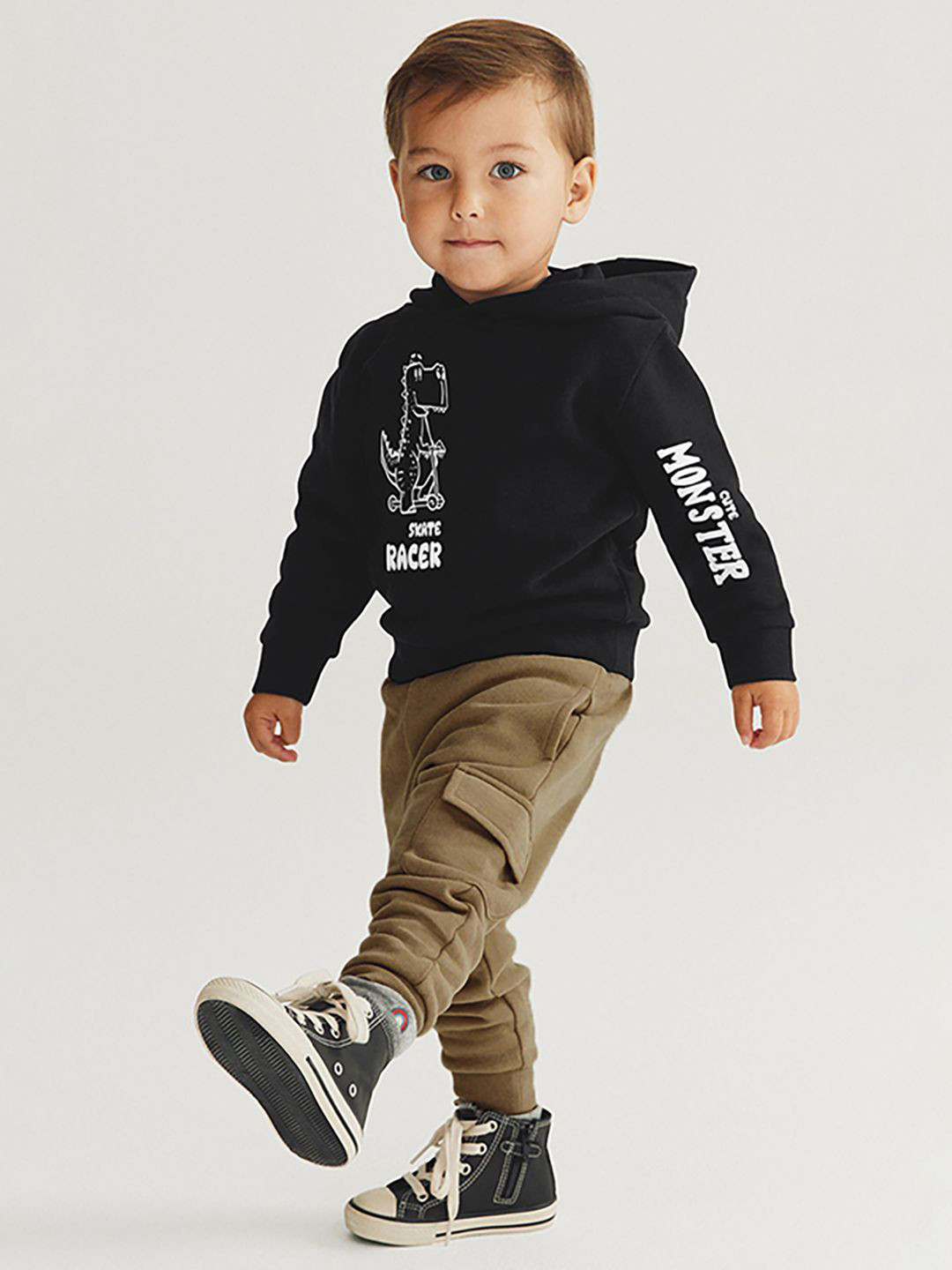 

JC SPARKLE Boys Graphic Printed Hodded Pure Cotton Sweatshirt With Joggers, Black