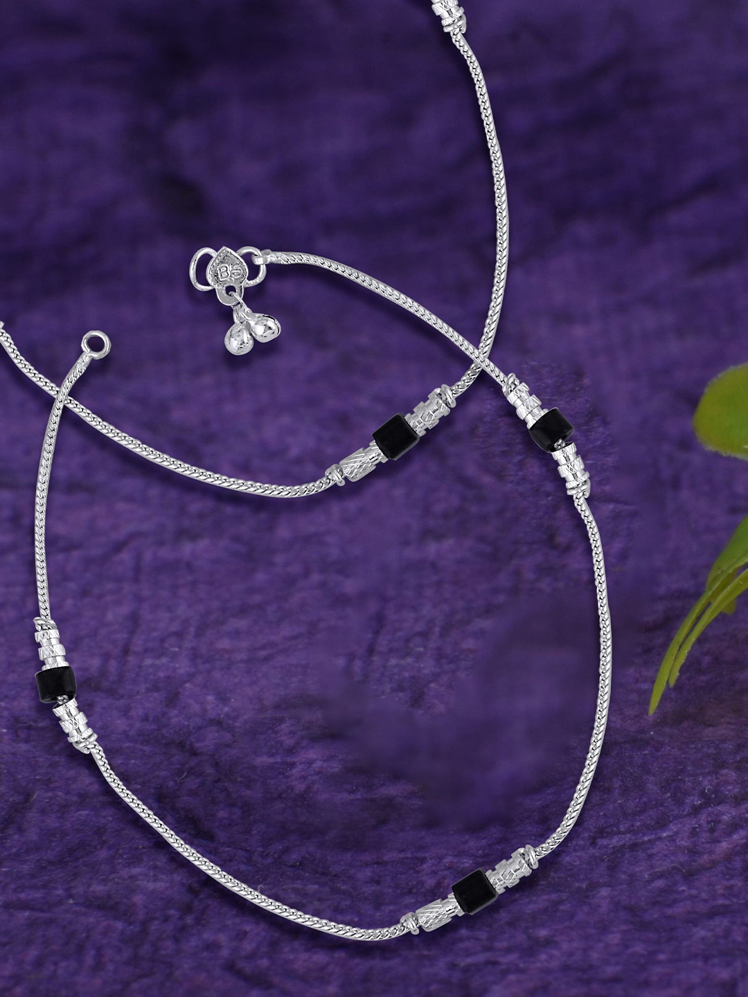 

Lila Silver-Plated Anklet