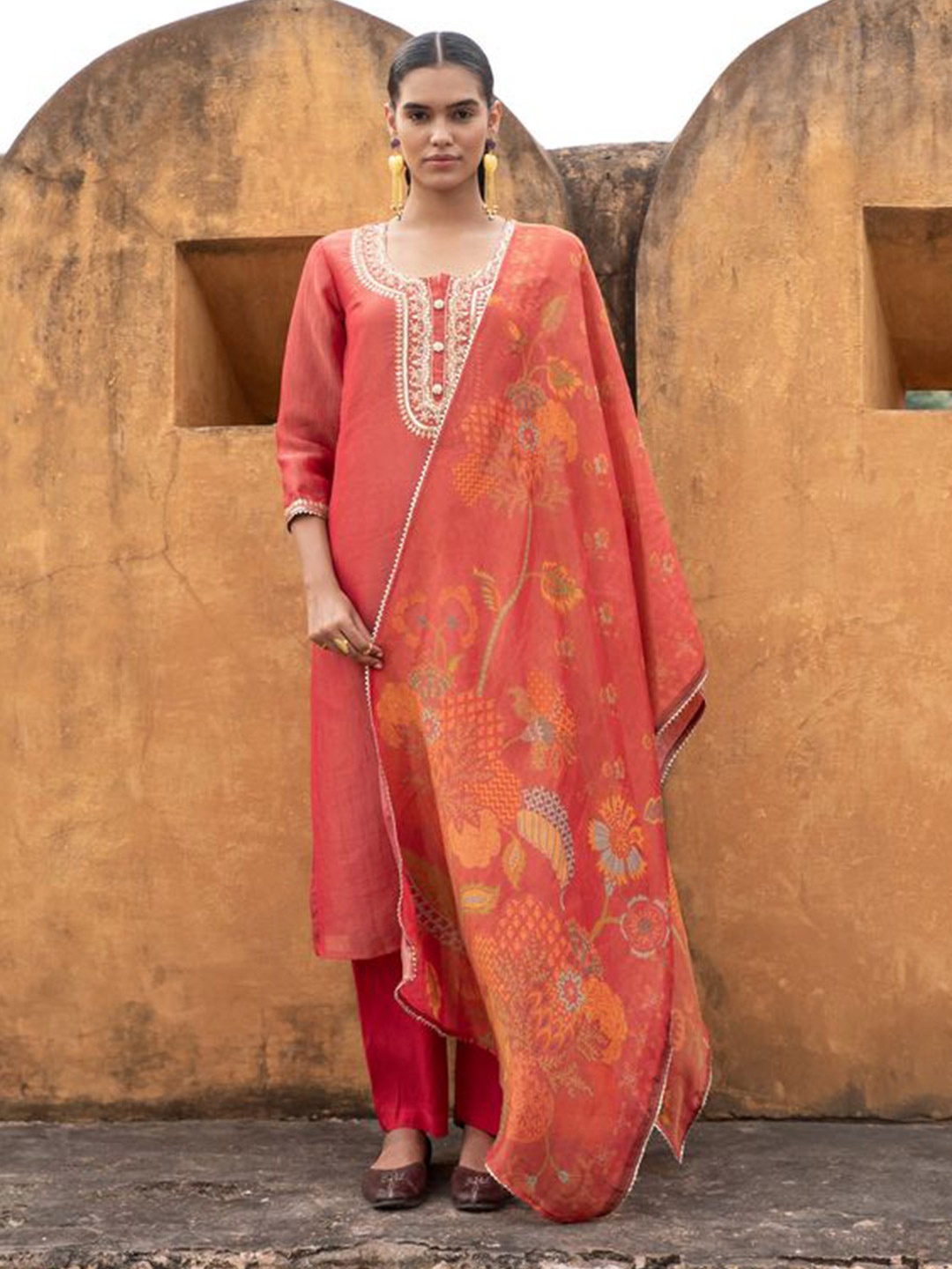 

KARAJ JAIPUR Floral Embroidered Zari Chanderi Cotton Kurta With Trousers & Dupatta, Red