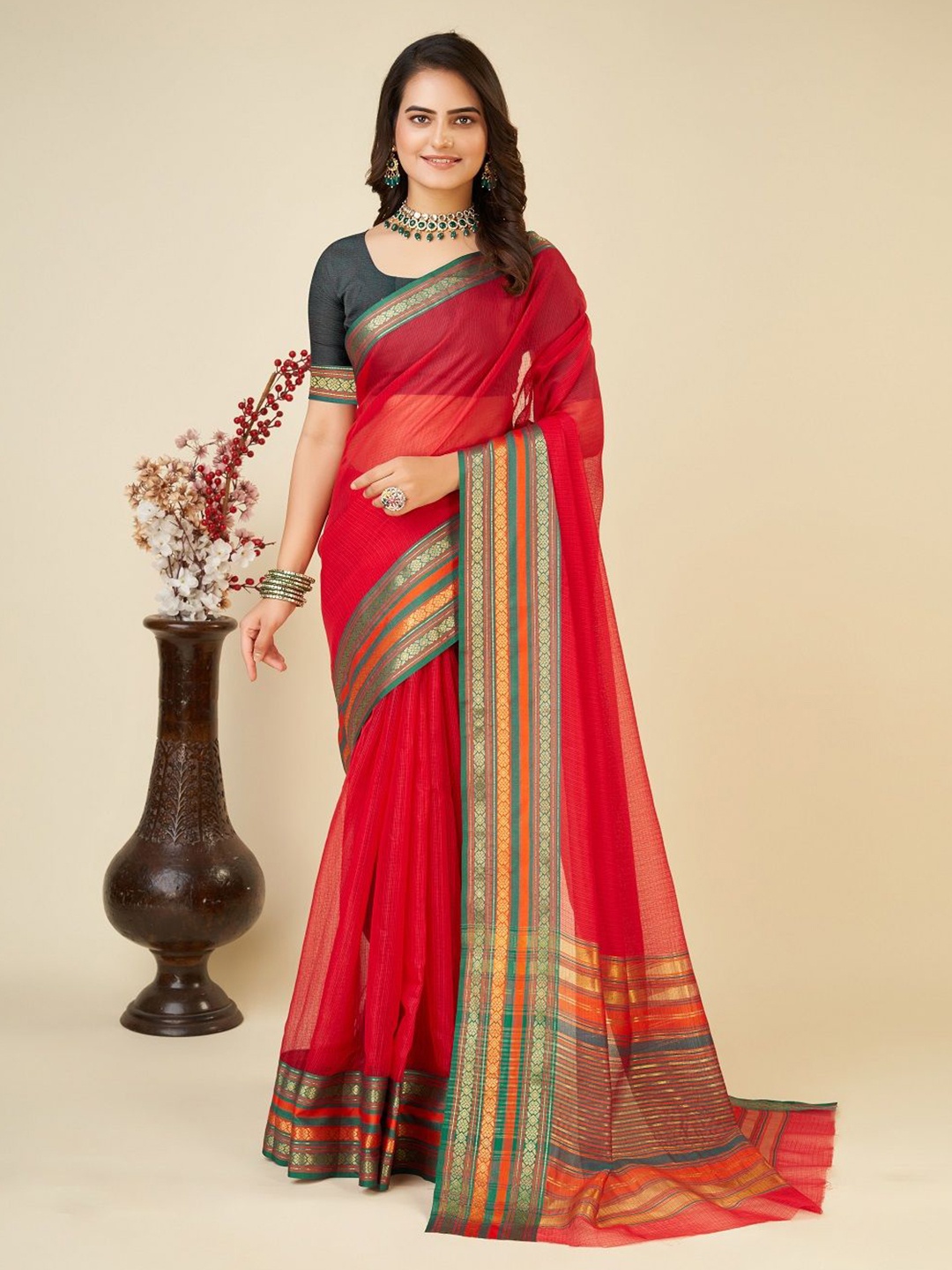 

SHOBHA SAREES Zari Silk Cotton Kota Saree, Red