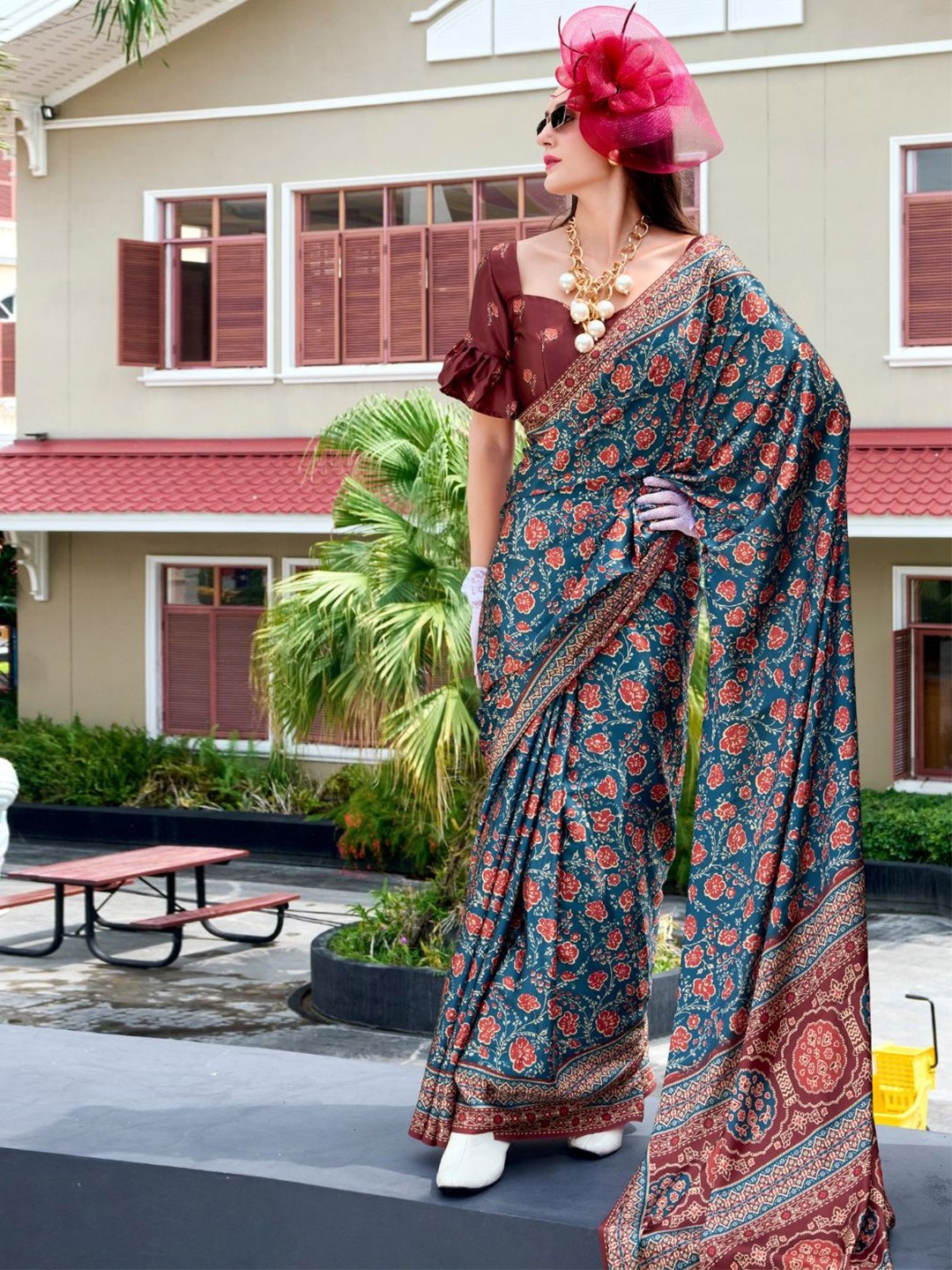 

DEVATITHI Floral Saree, Blue
