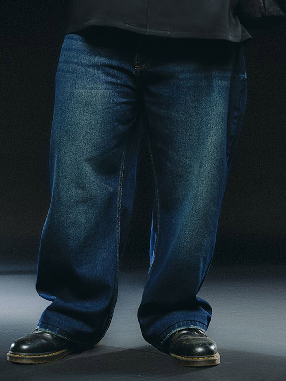 

FREAKINS Men Straight Fit Light Fade Jeans, Blue