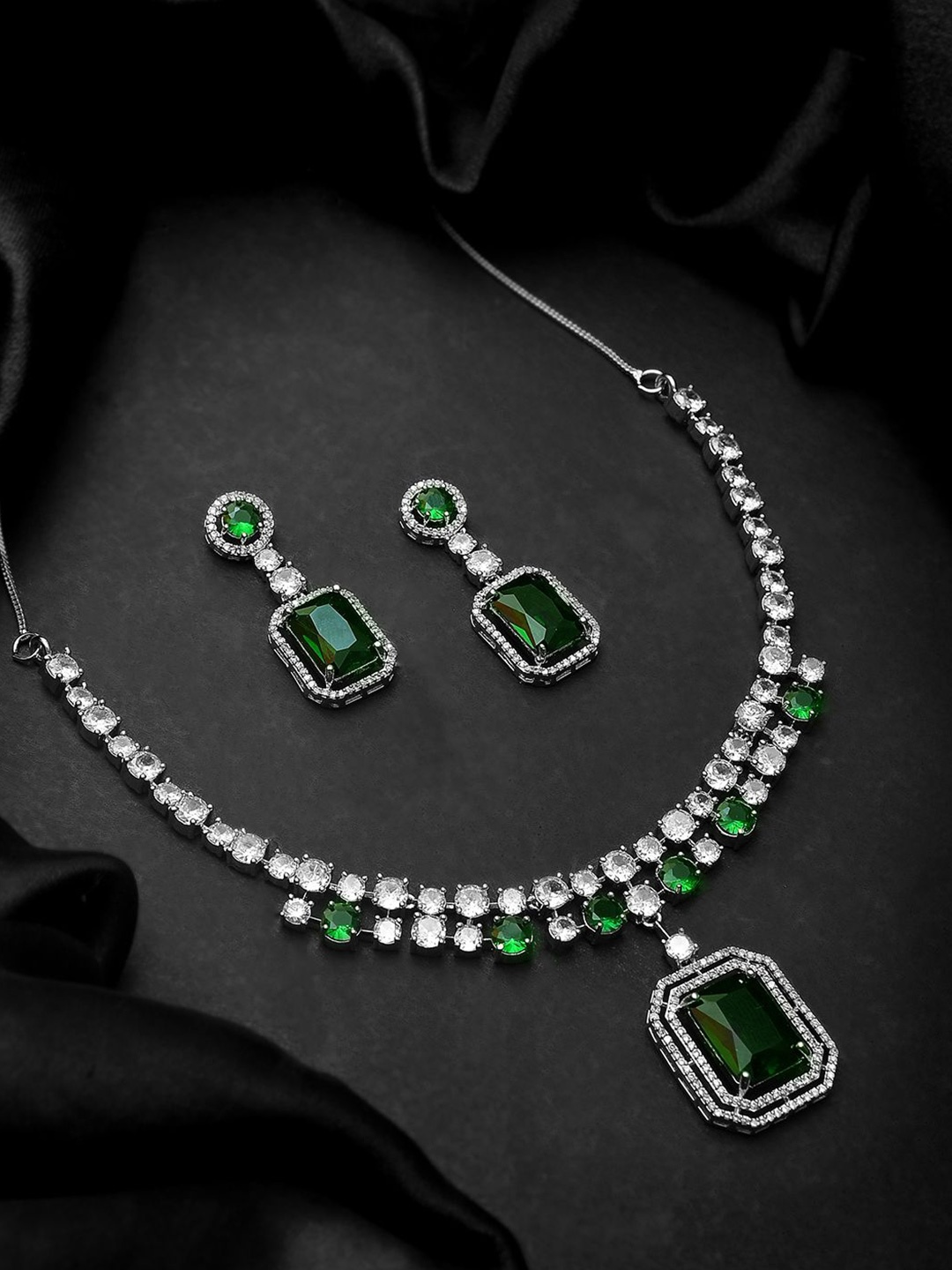 

Voylla Sparkling Rhodium Plated American Diamond Studded Necklace Set, Silver