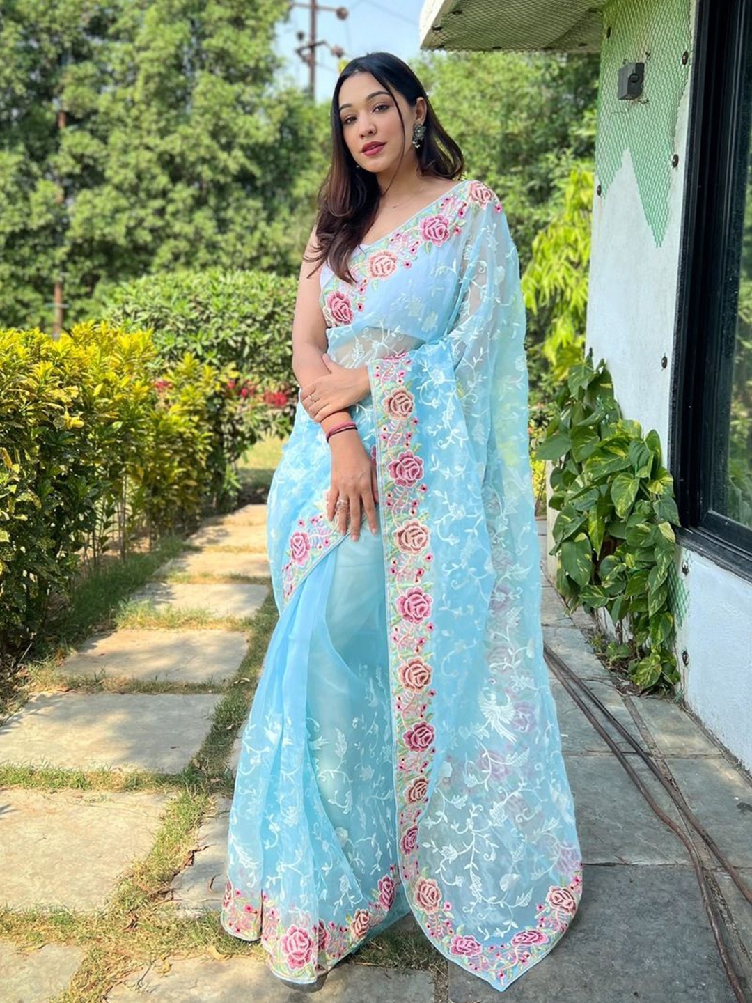 

Anouk Ethnic Motifs Embroidered Organza Heavy Work Saree, Turquoise blue