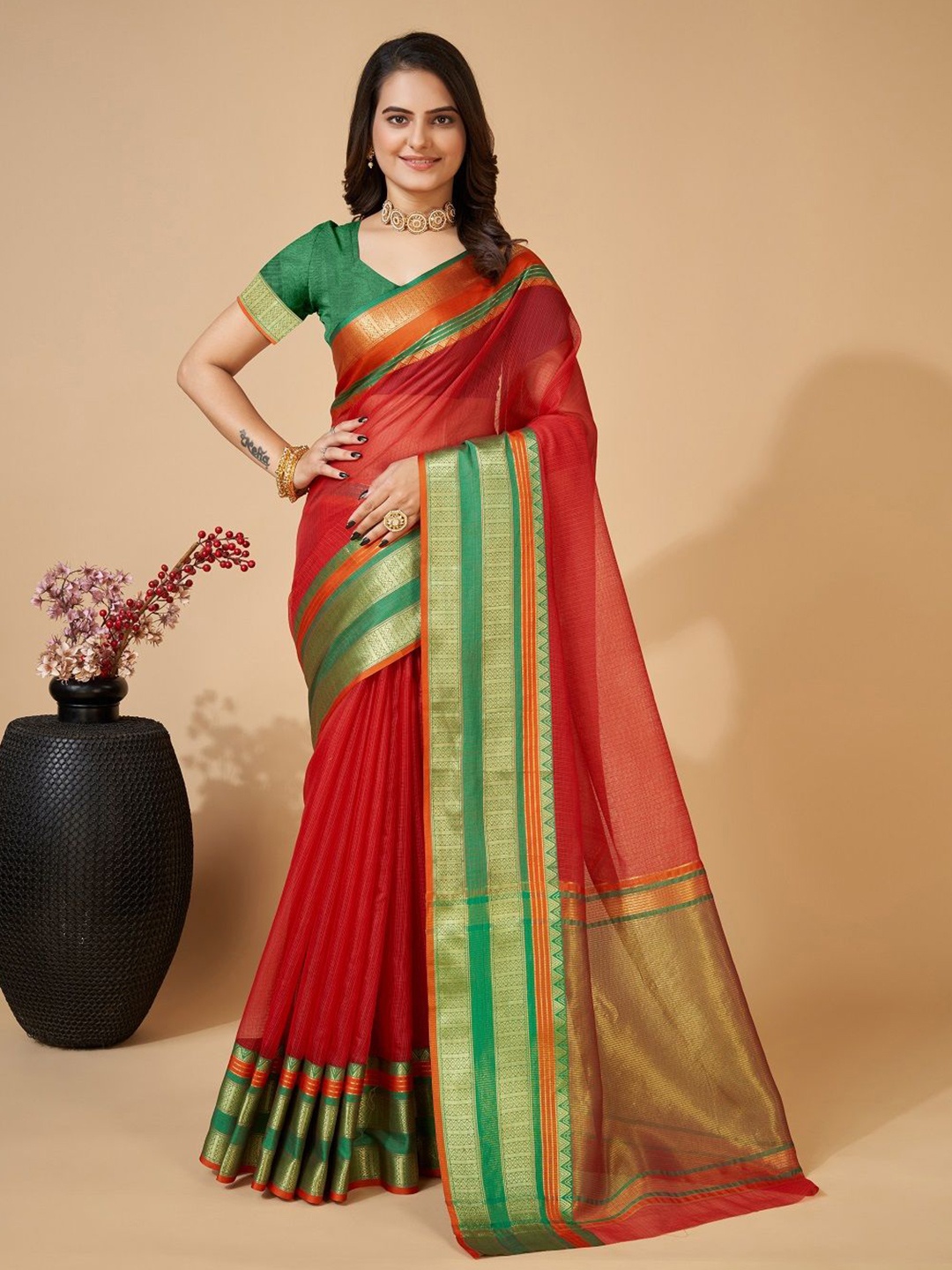 

SHOBHA SAREES Zari Silk Cotton Kota Saree, Red