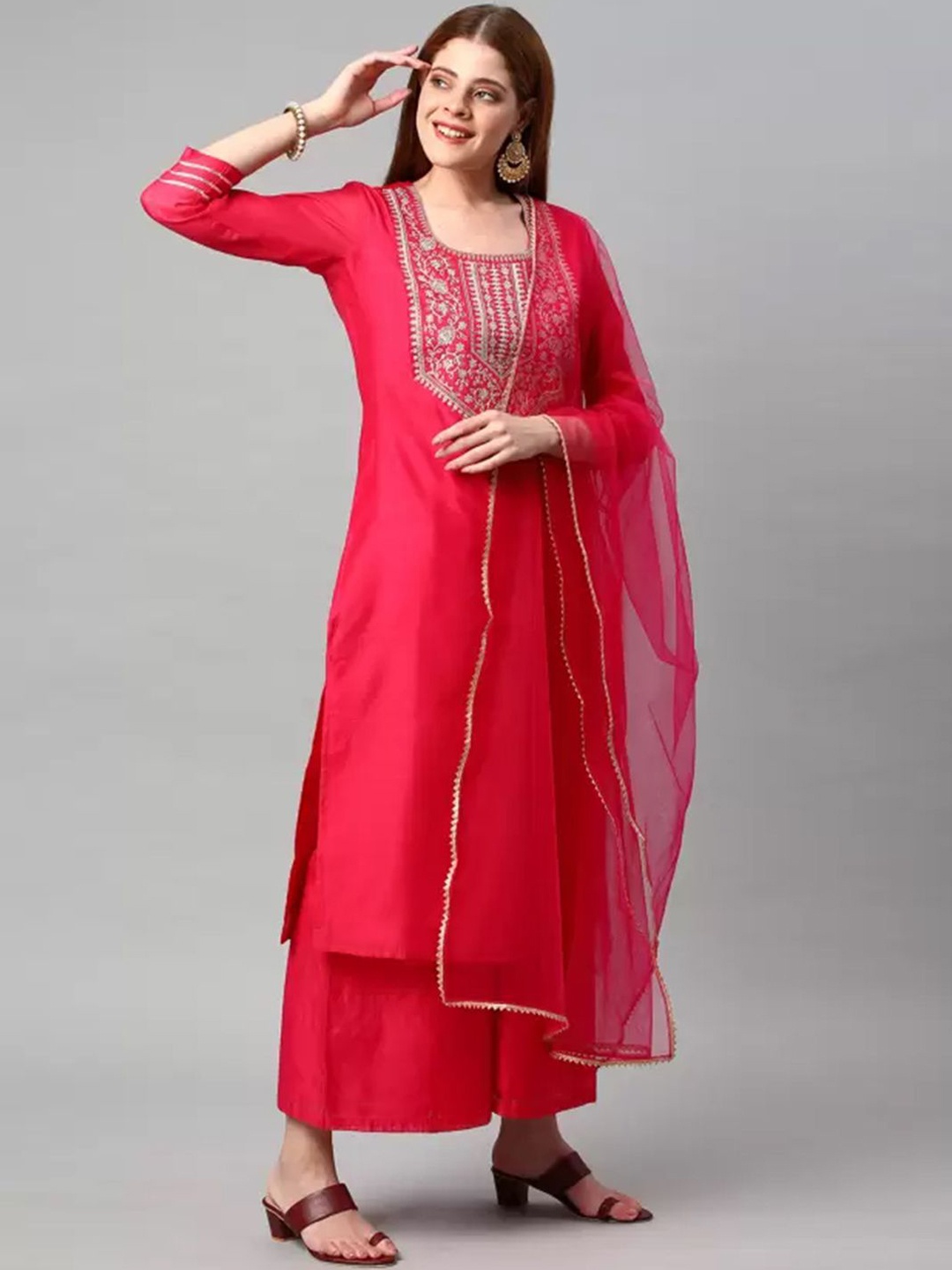 

TITANIUM SILK INDUSTRIES PVT. LTD. Floral Embroidered Regular Kurta & Palazzo With Dupatta, Red