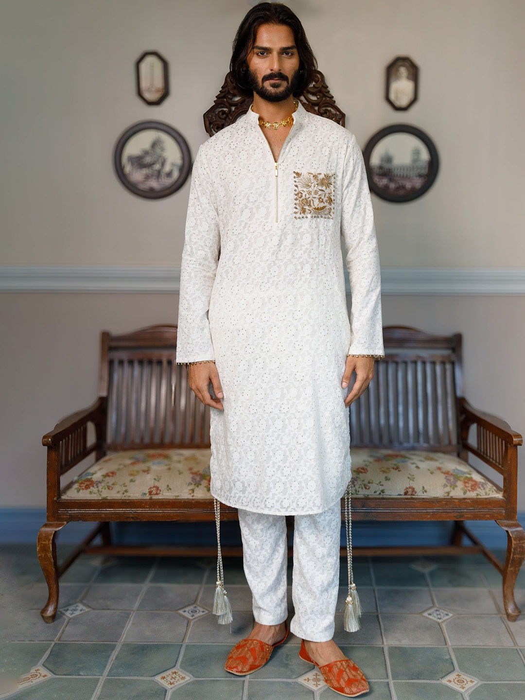 

PS MEN BY PAYAL SINGHAL Floral Embroidered Beads and Stones Pure Cotton Kurta & Pyjamas, Off white