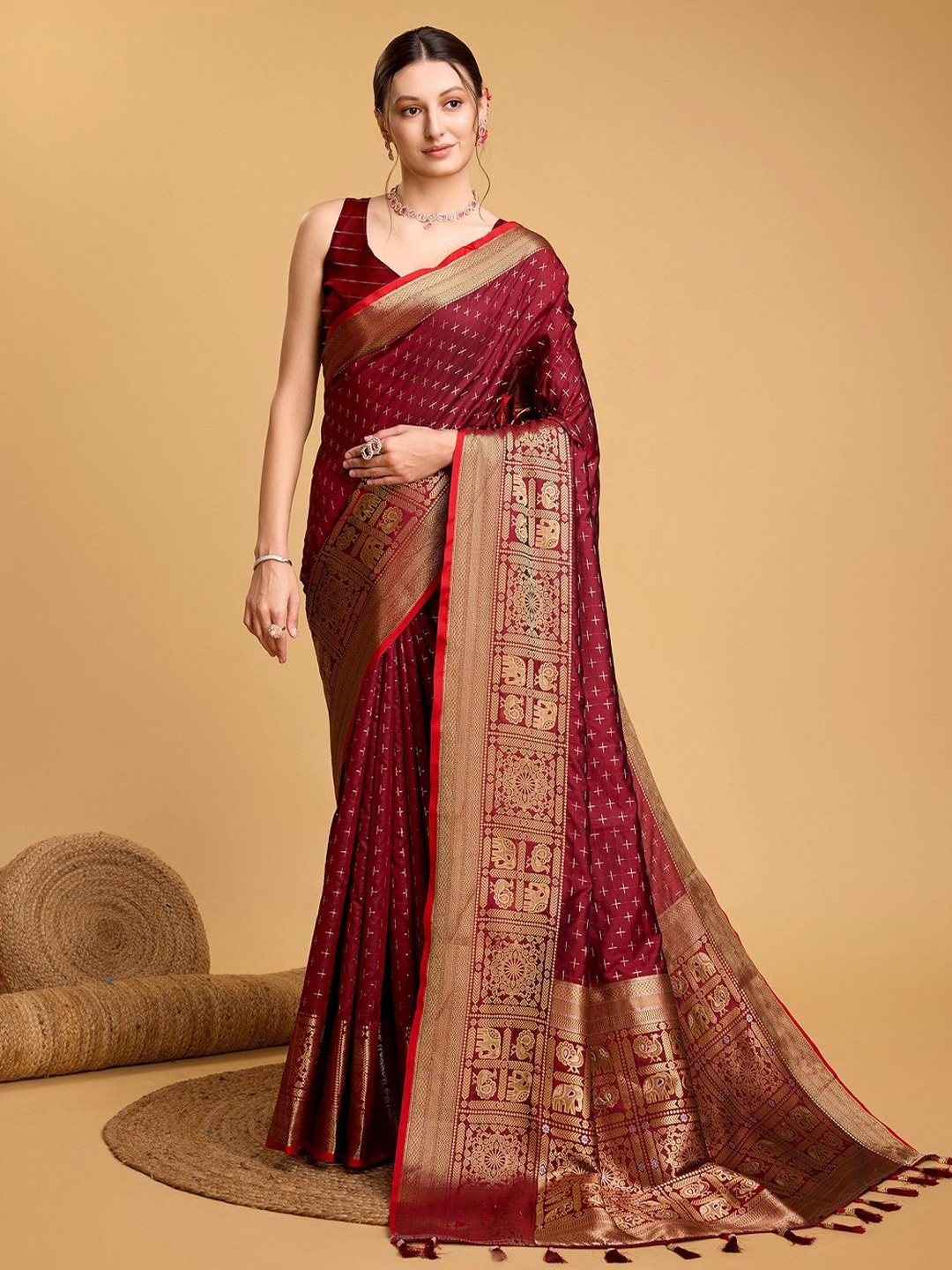 

LEOSAGI Woven Design Zari Pure Silk Kanjeevaram Saree, Maroon