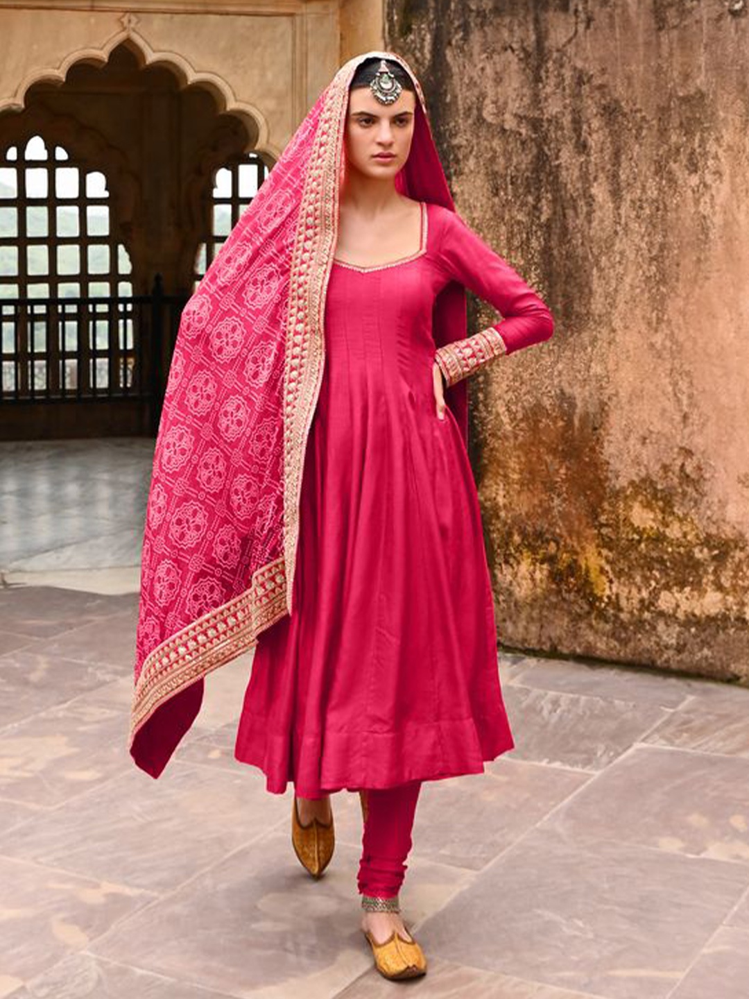 

KARAJ JAIPUR Bandhani Embroidered Regular Chanderi Cotton Kurta with Trouser & Dupatta, Pink