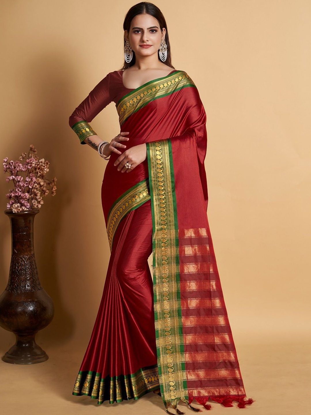 

SHOBHA SAREES Woven Design Zari Pure Silk Kanjeevaram Saree, Maroon