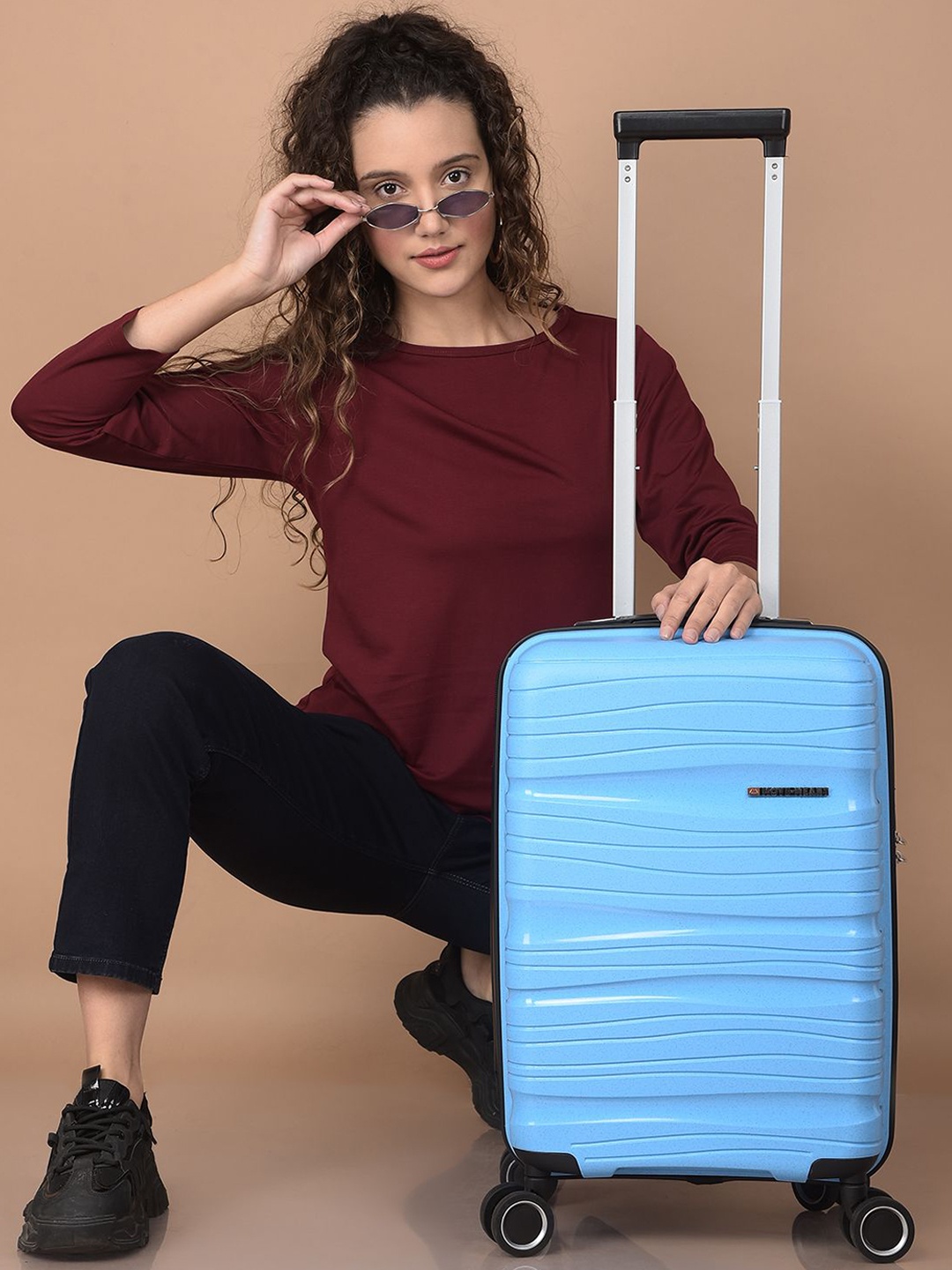 

MOVE-MEANT Textured Hard-Sided Cabin Trolley Suitcase, Teal