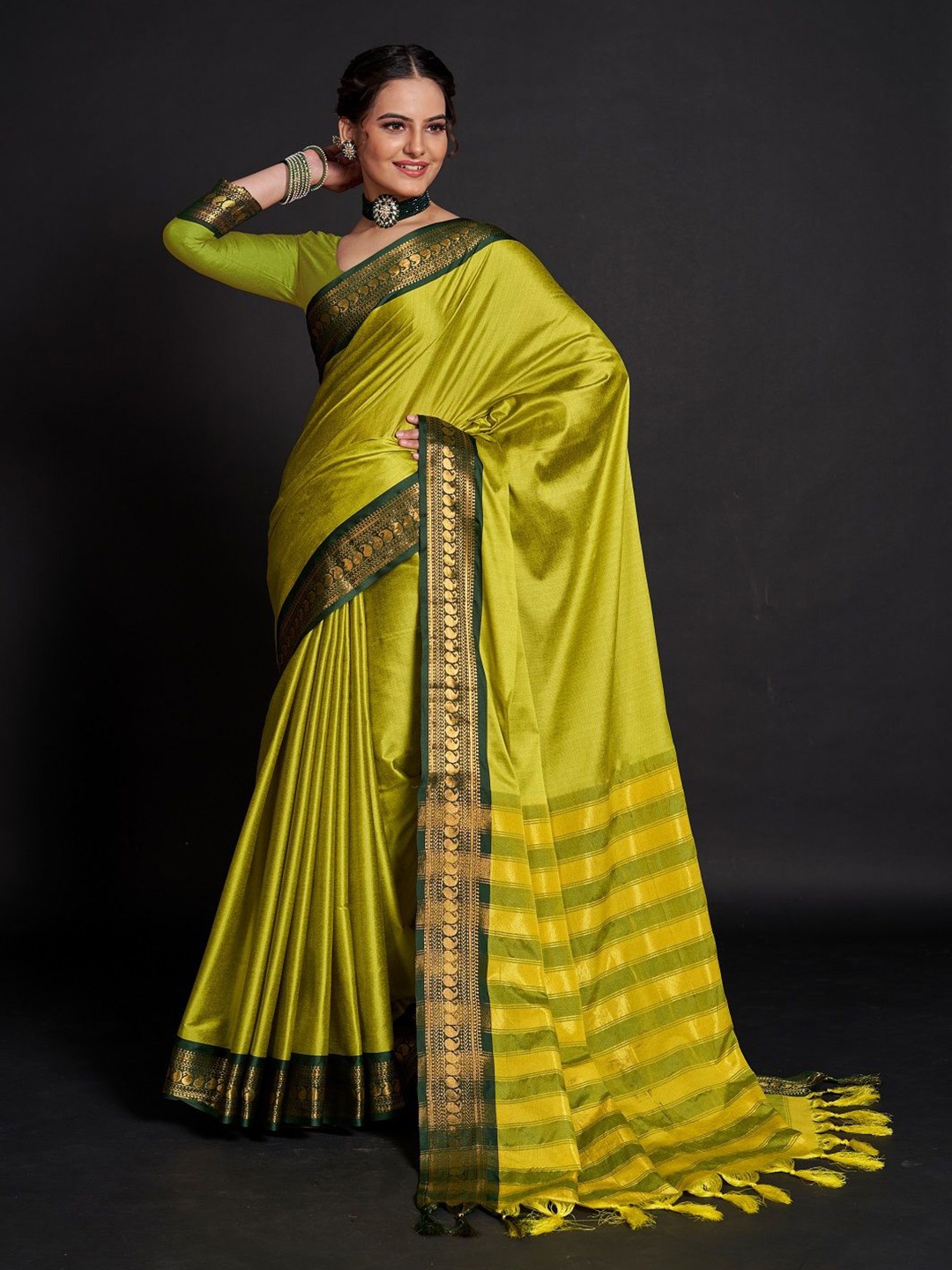 

SHOBHA SAREES Zari Pure Silk Kanjeevaram Saree, Lime green