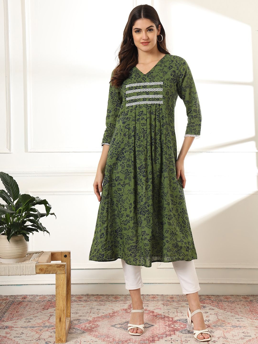 

CHARMGAL Floral Printed V-Neck Pure Cotton Pleated Anarkali Kurti, Green