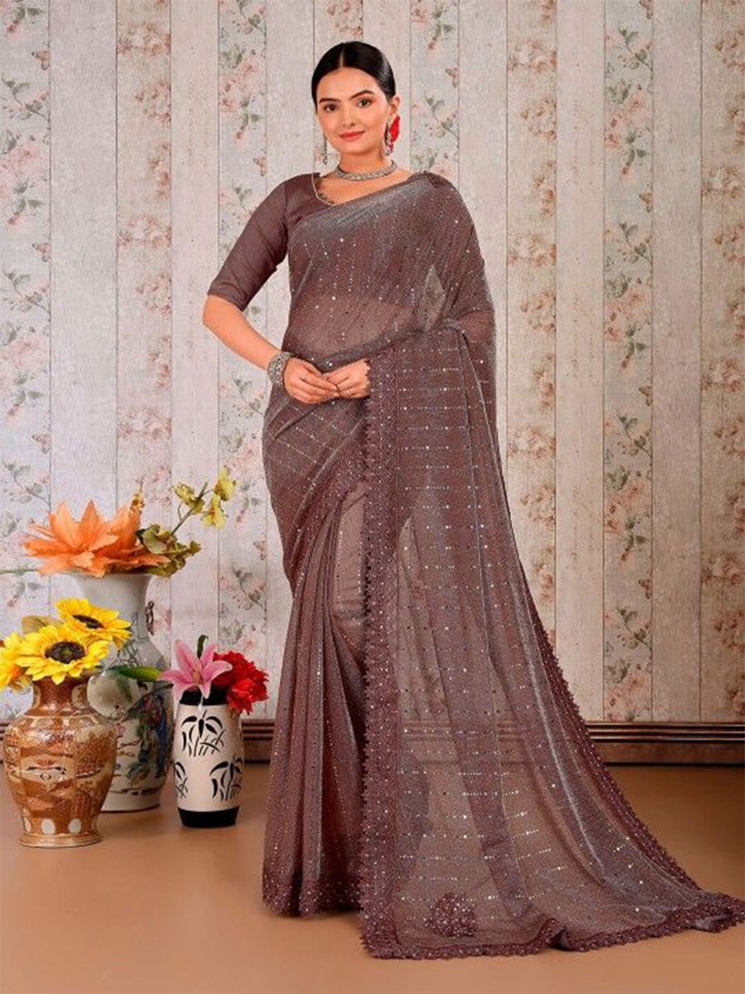 

VRAGI Ethnic Motifs Sequinned Maheshwari Saree, Brown