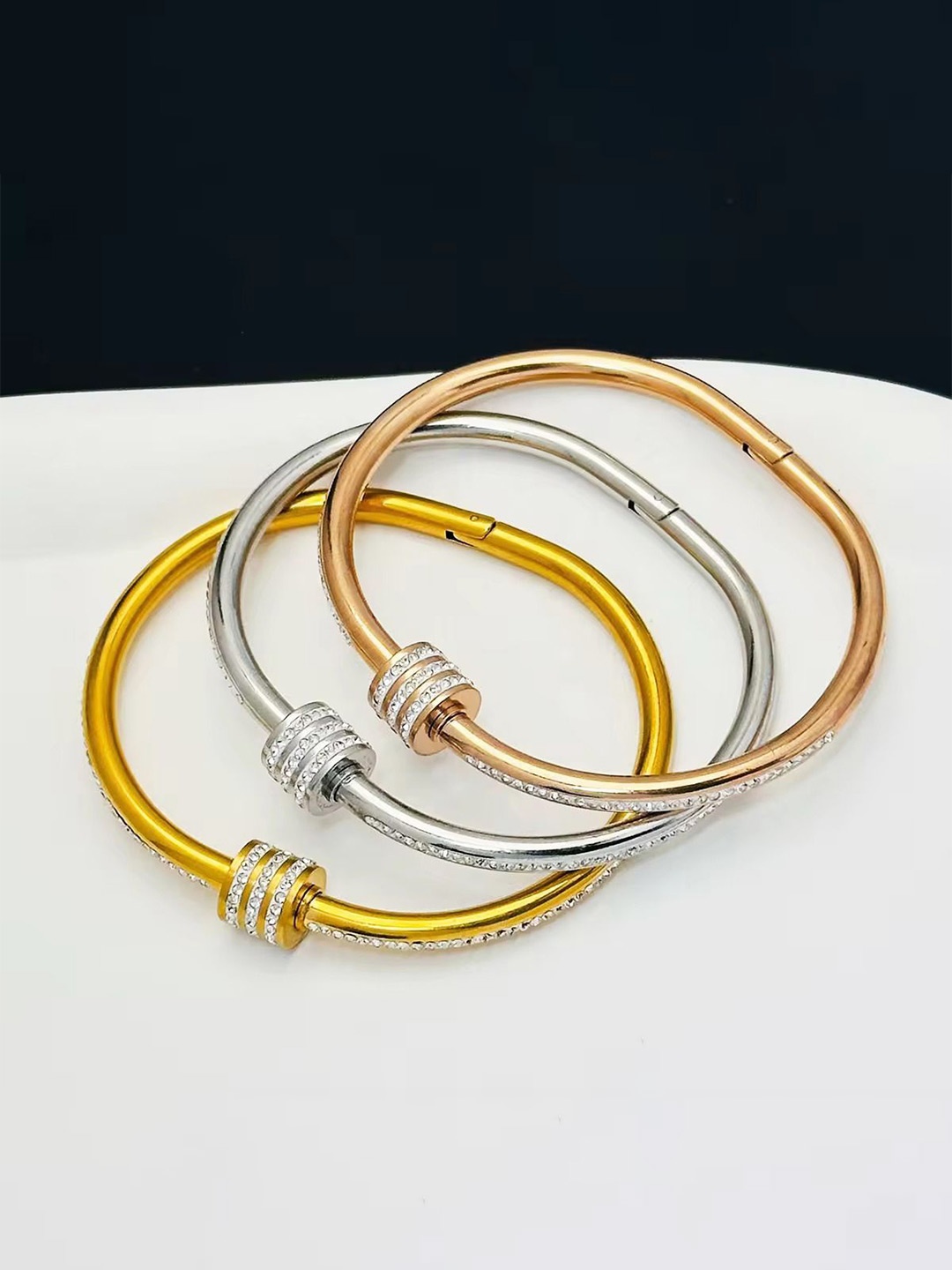 

MEENAZ Set Of 3 Gold-Plated Stainless Steel American Diamond Antique Kada Bracelet