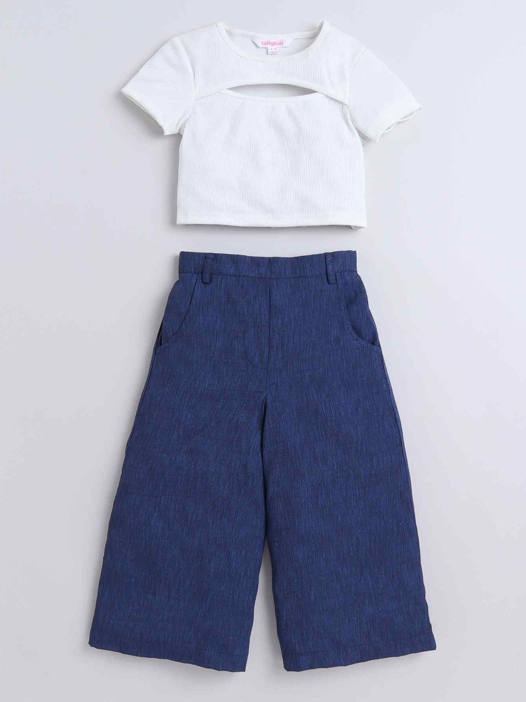 

taffykids Girls Round Neck Short Sleeves Top With Trouser, White