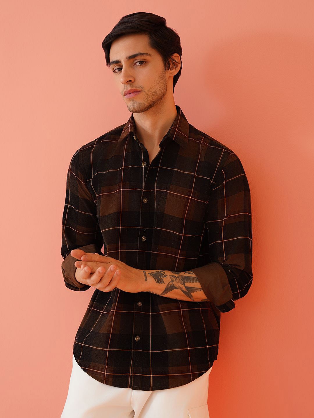 

Indian Needle Men Classic Spread Collar Tartan Checked Cotton Casual Shirt, Coffee brown