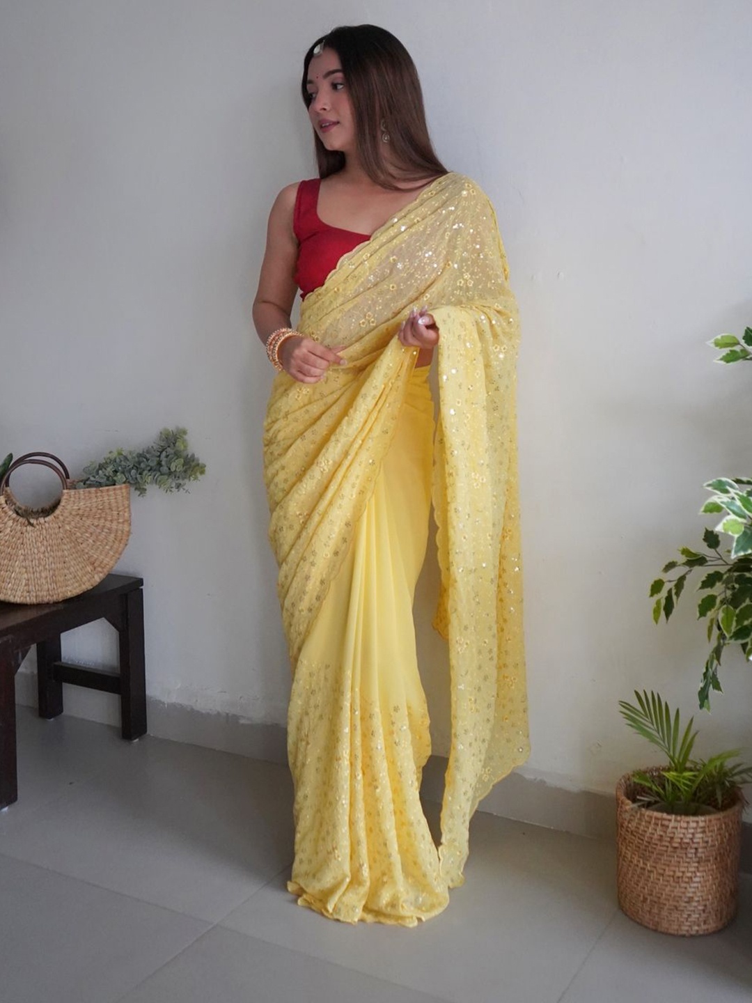 

Anouk Floral Embroidered Pure Georgette Saree, Yellow